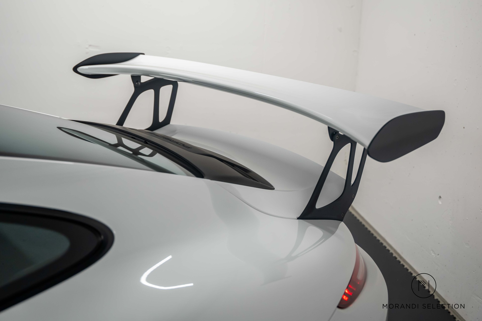 PORSCHE 911 Coupé 4.0 GT3 RS PDK-image-12