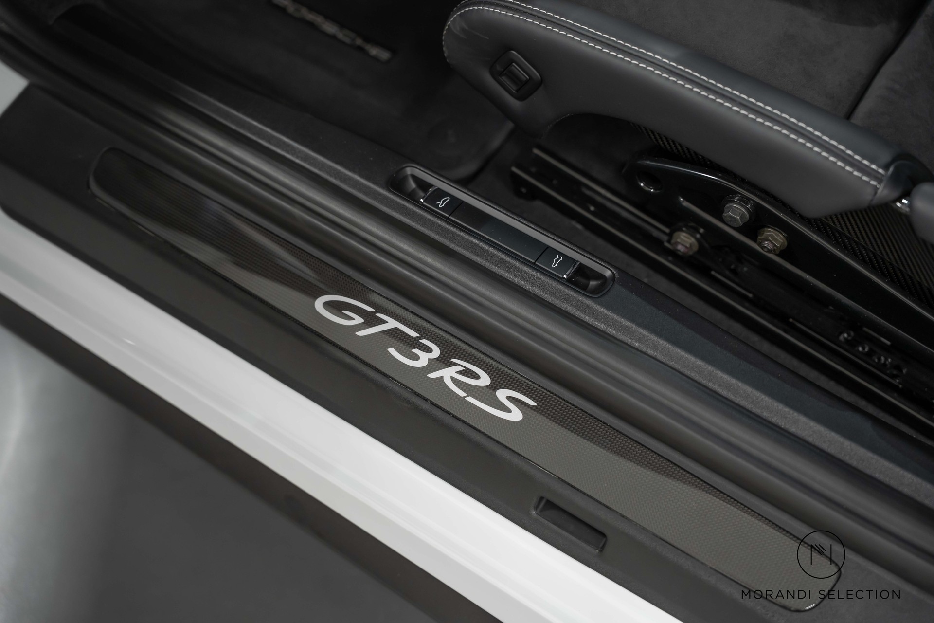 PORSCHE 911 Coupé 4.0 GT3 RS PDK-image-16
