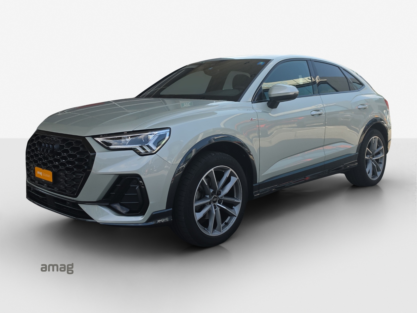 AUDI Q3 Sportback 35 TFSI S line Attraction S-tronic-image-0