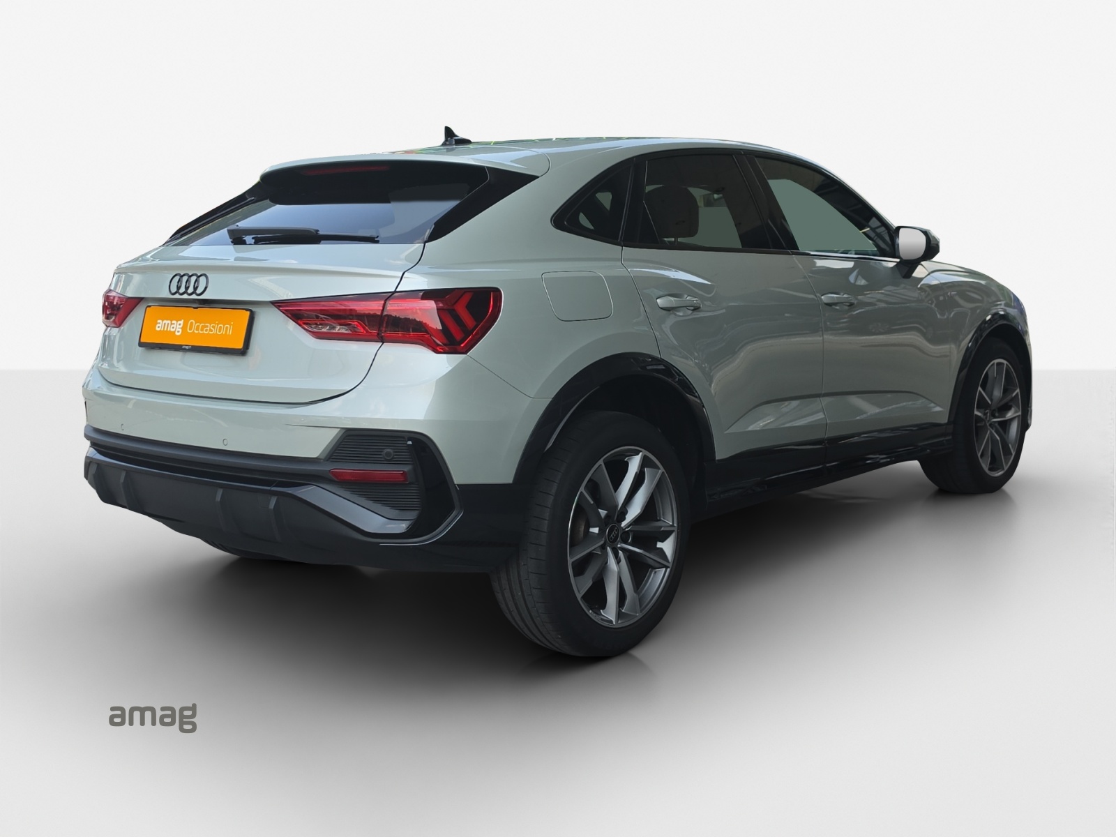 AUDI Q3 Sportback 35 TFSI S line Attraction S-tronic-image-4
