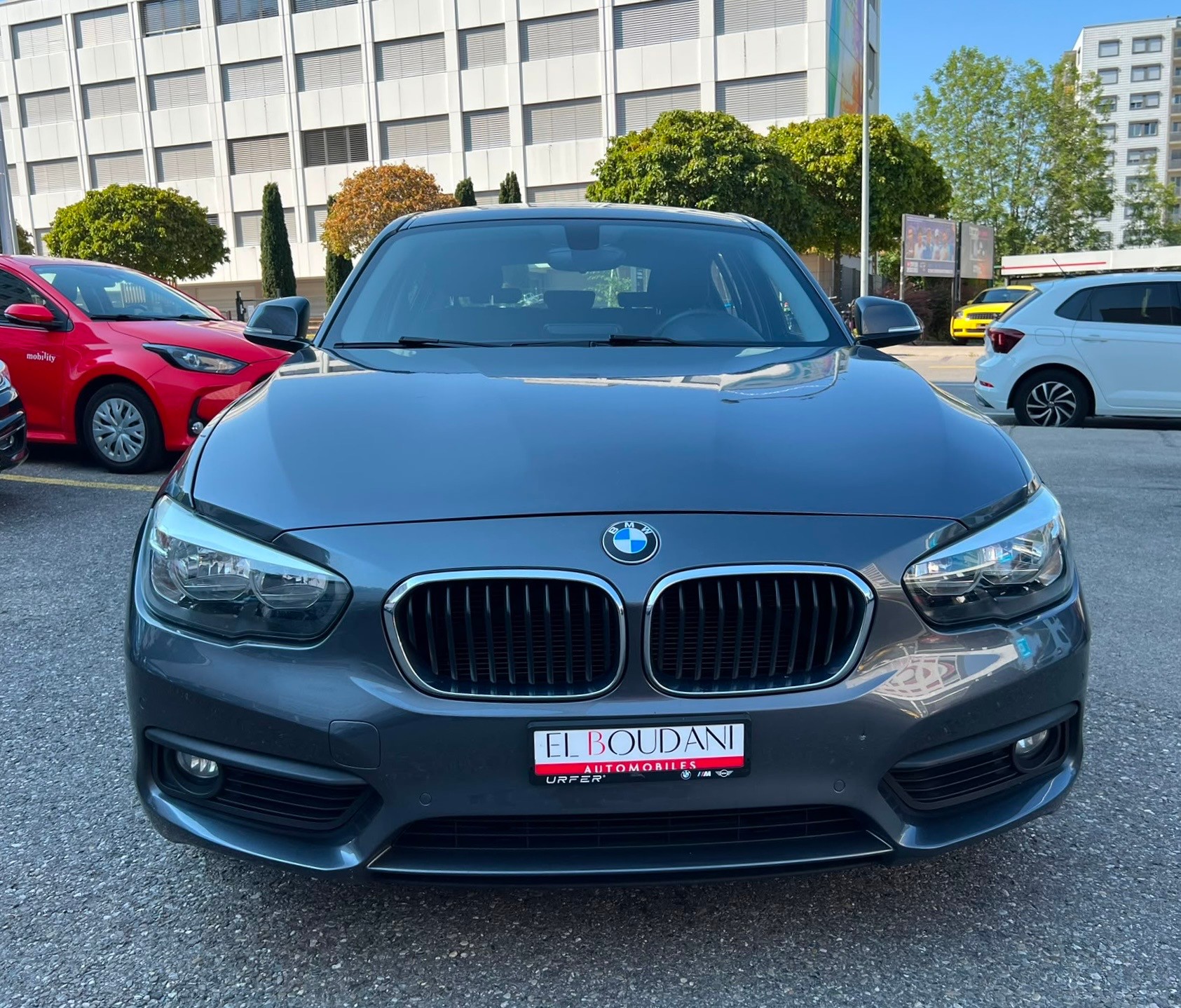 BMW 118d xDrive-image-1