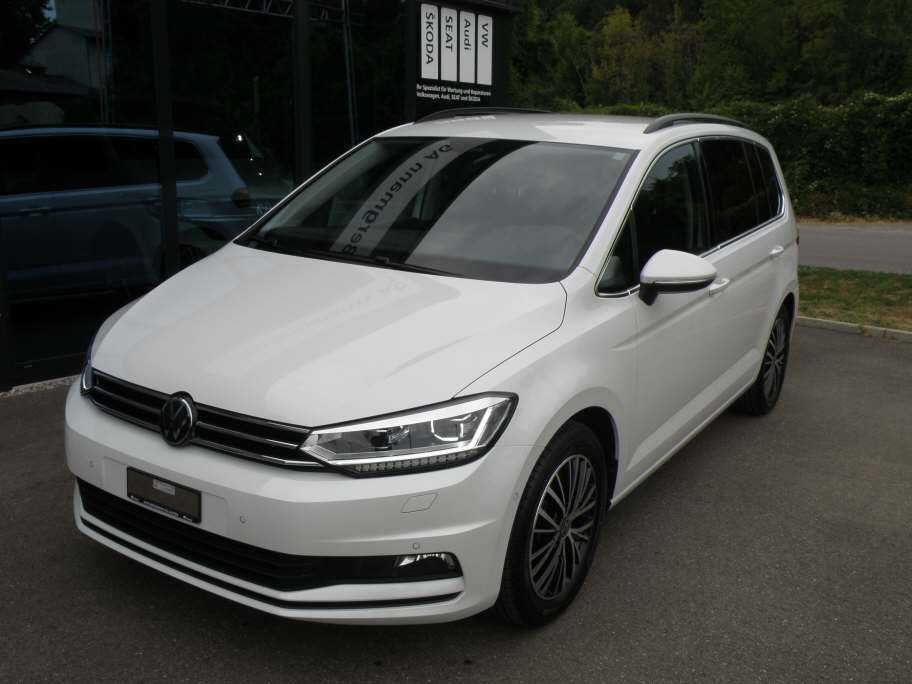 VW Touran 1.5 TSI Comfortline DSG-image-1
