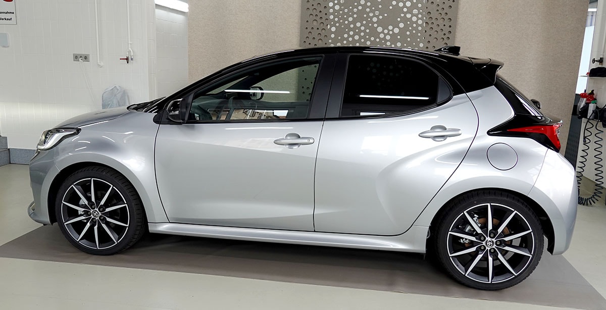 TOYOTA Yaris 1.5 GR Sport e-CVT Panoramaglasdach, JBL, Head-Up Display-image-1