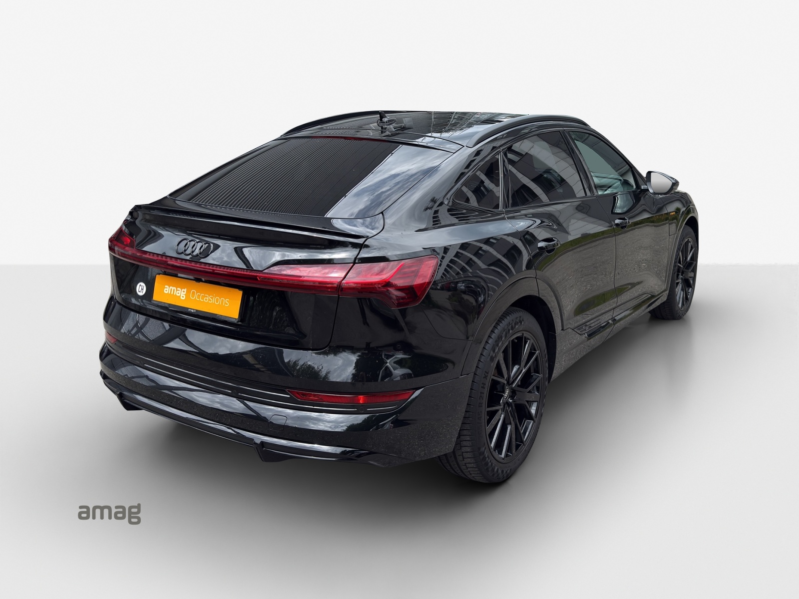 AUDI e-tron 55 Sportback S Line Black Edition quattro-image-5