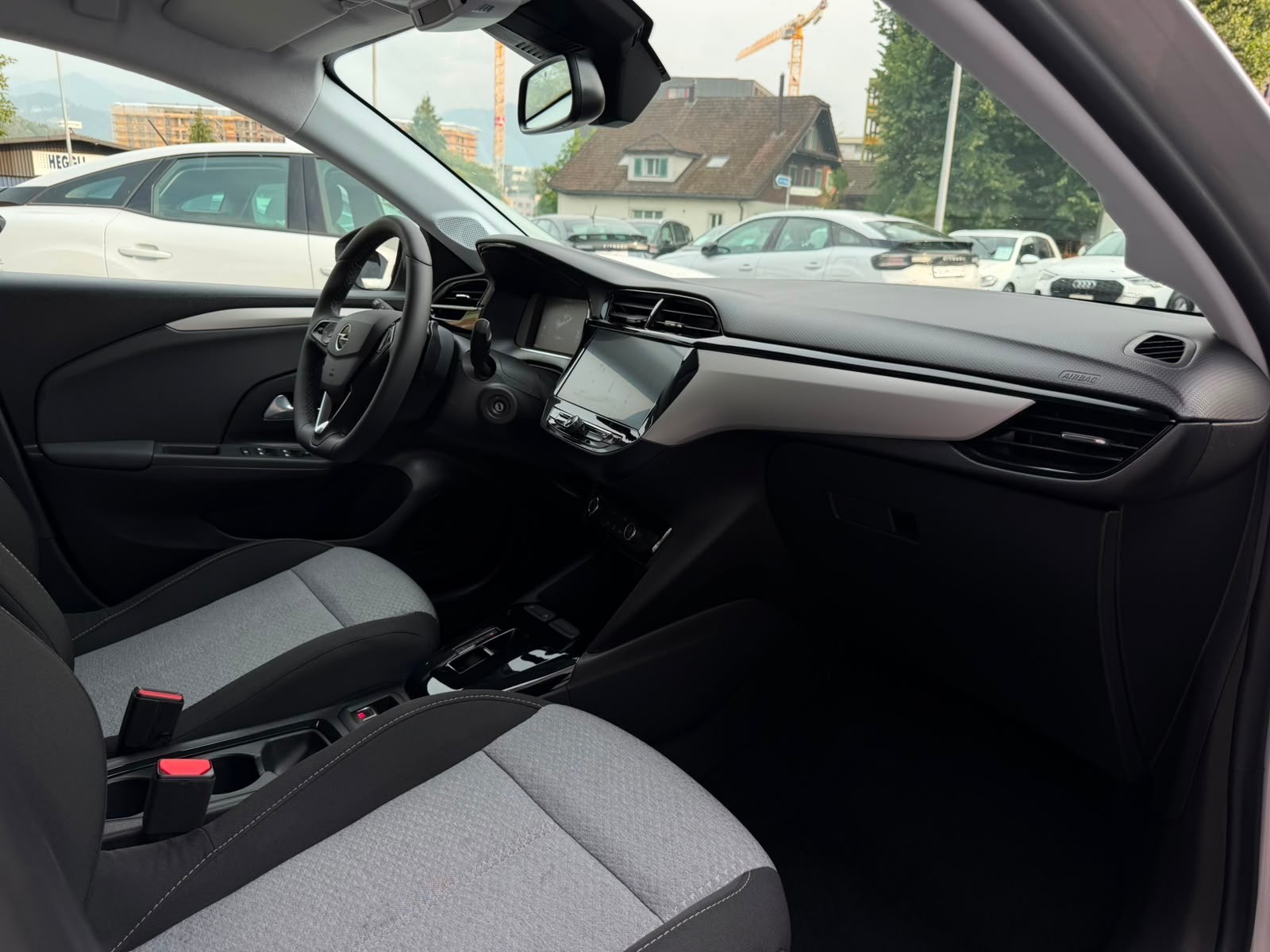 OPEL Corsa 1.2 TP Edition A-image-14