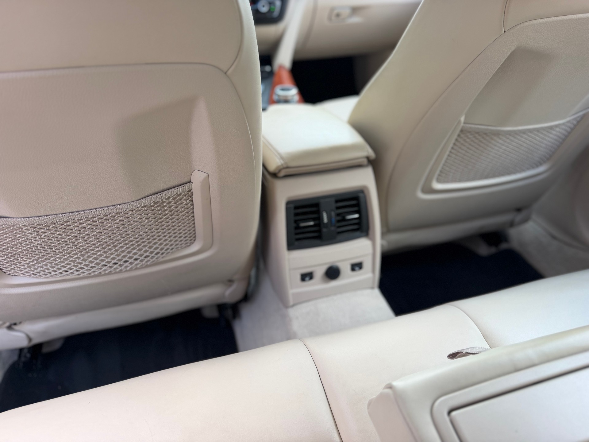 BMW 328i xDrive Touring Sport Line-image-18