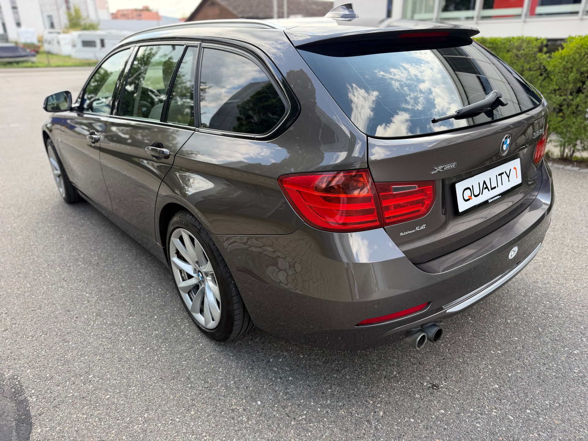 BMW 328i xDrive Touring Sport Line-image-29