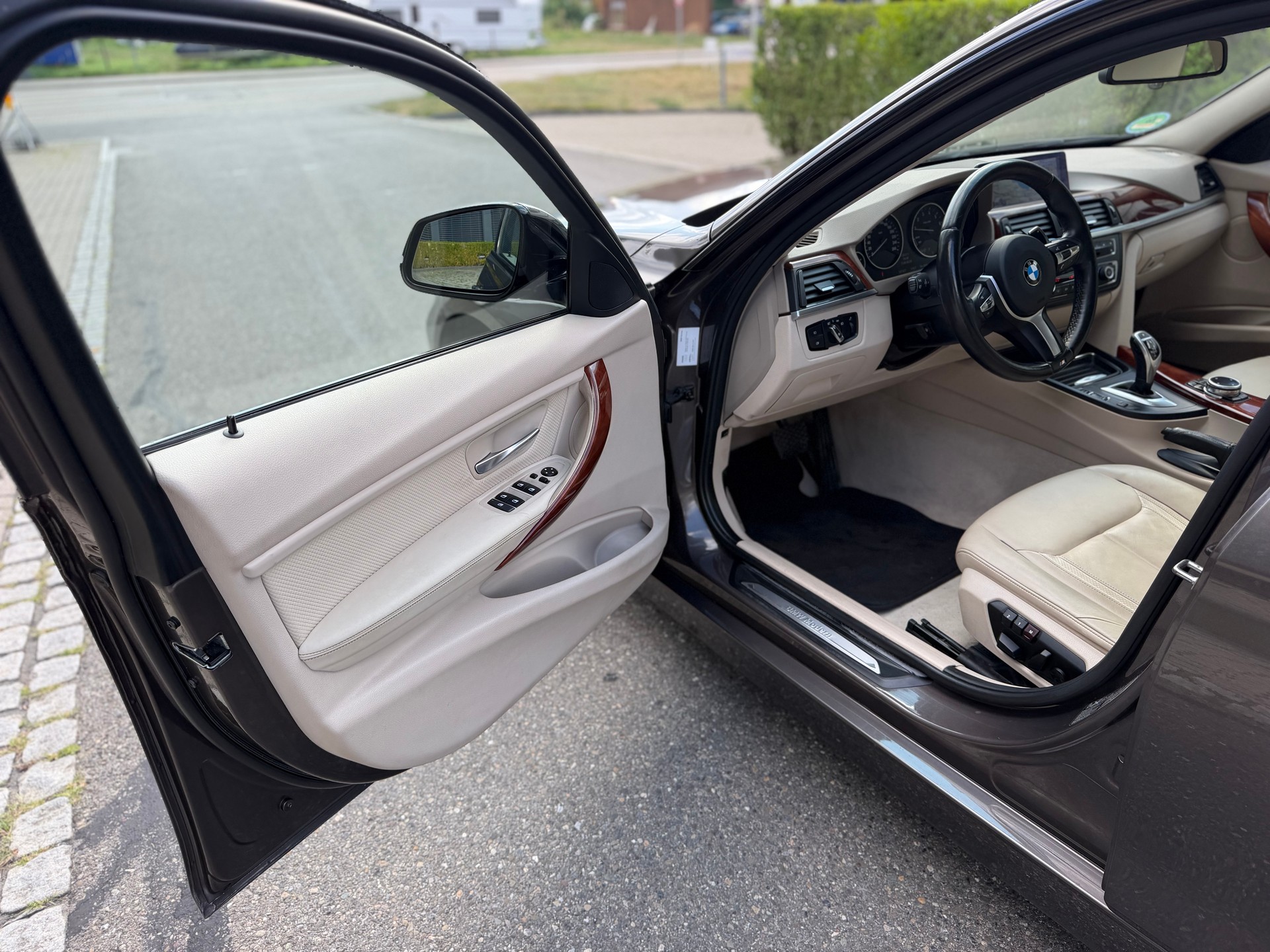 BMW 328i xDrive Touring Sport Line-image-20