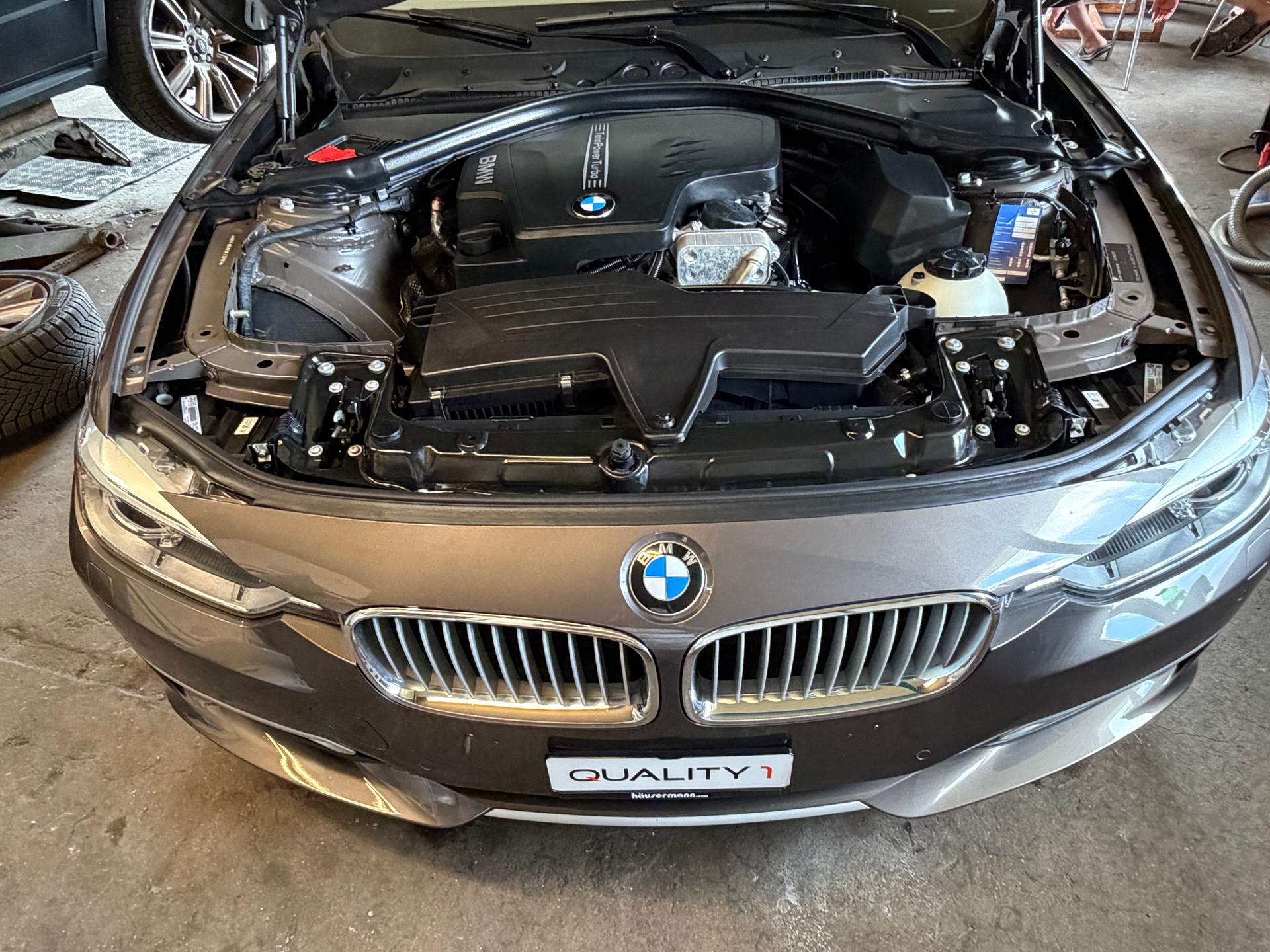 BMW 328i xDrive Touring Sport Line-image-9
