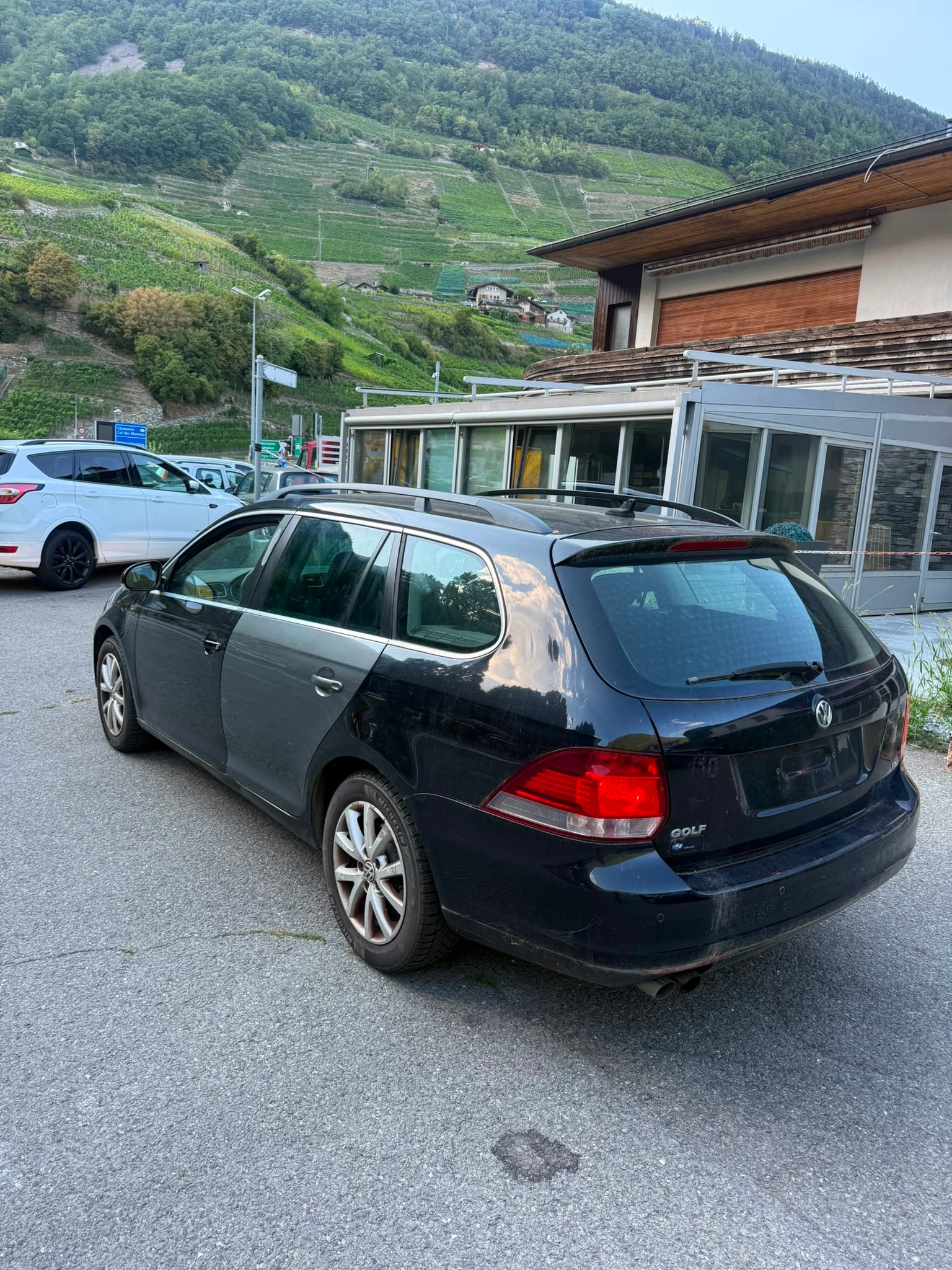 VW Golf Variant 1.4 TSI Highline-image-5