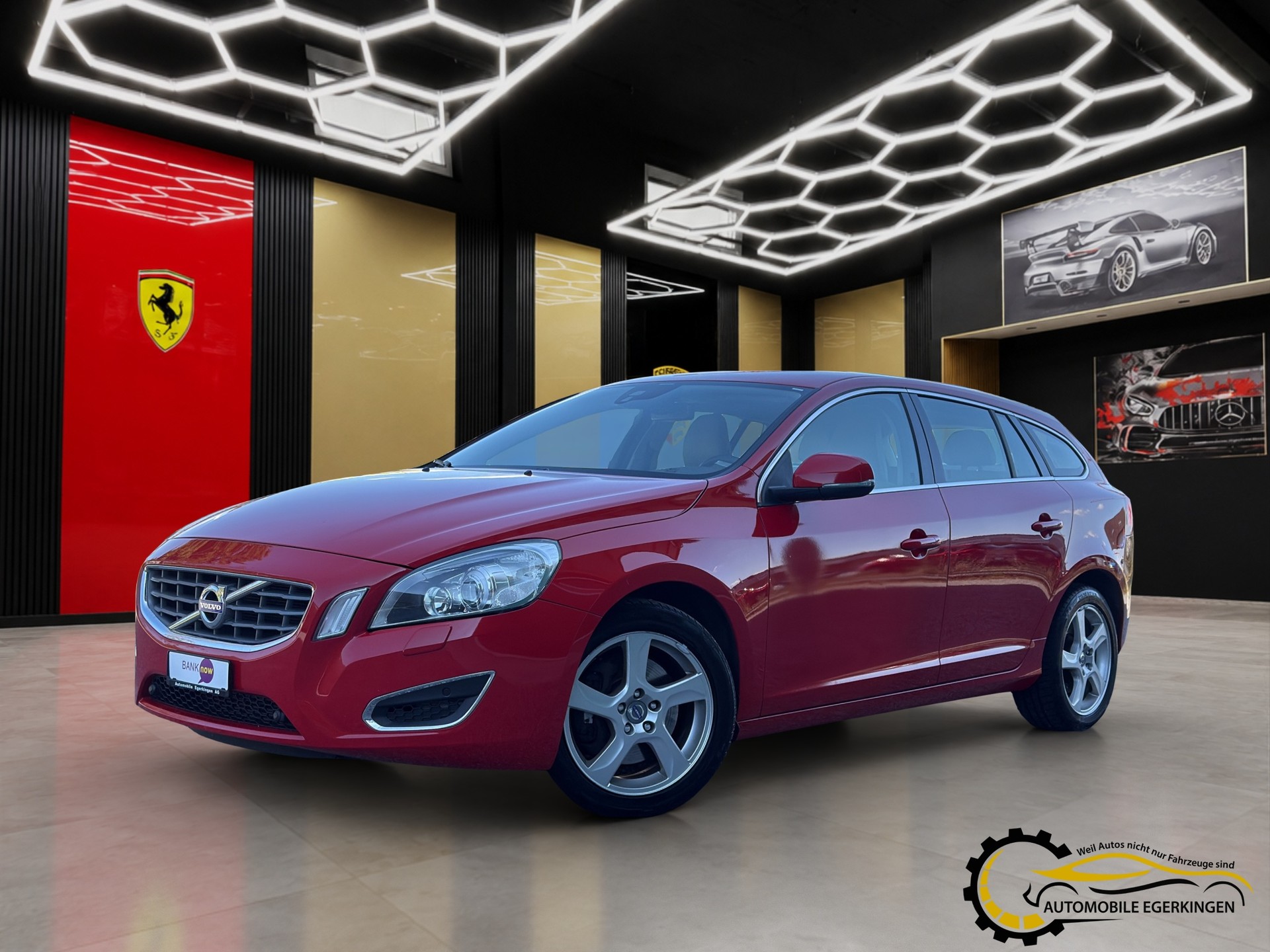 VOLVO V60 2.4 D5 Summum-image-0