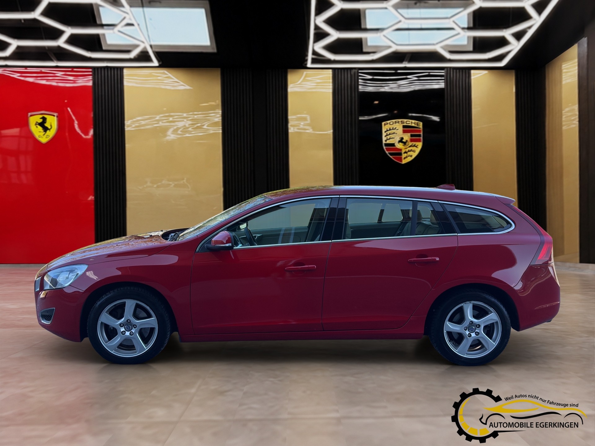 VOLVO V60 2.4 D5 Summum-image-7