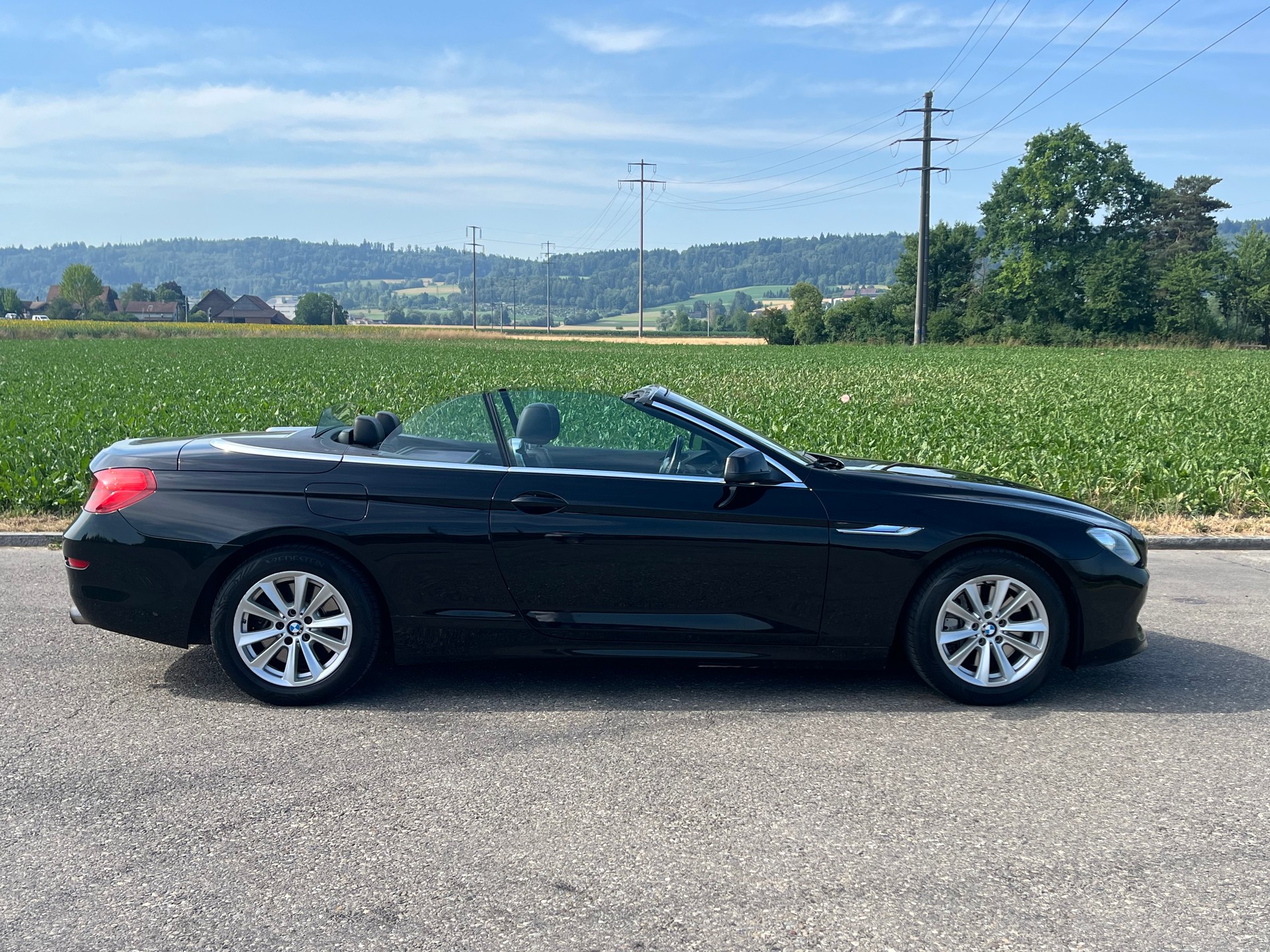BMW 640i Cabrio-image-6