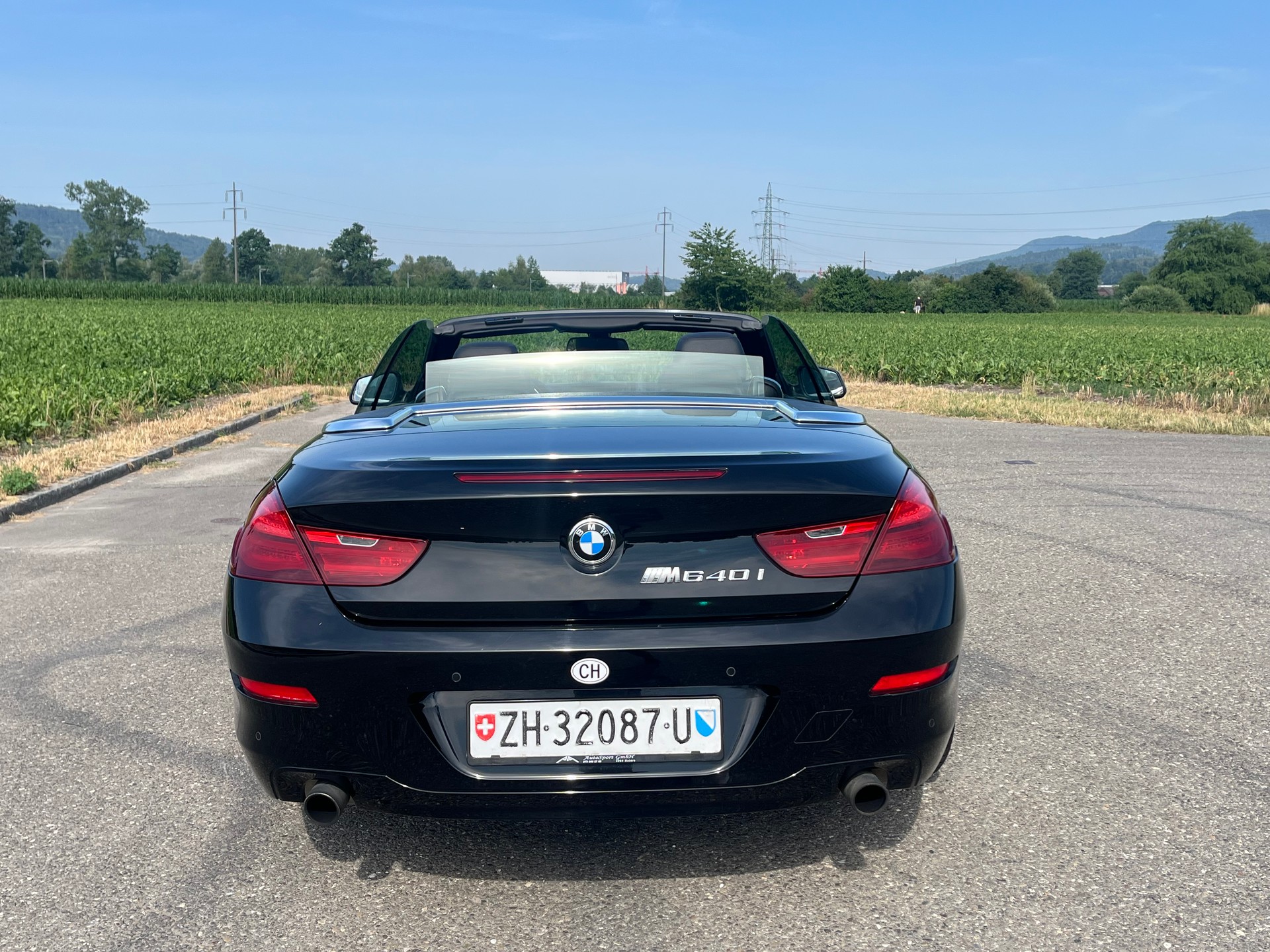 BMW 640i Cabrio-image-7