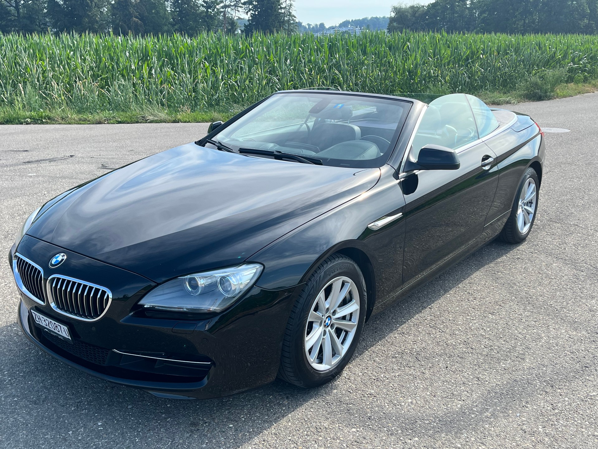 BMW 640i Cabrio-image-0