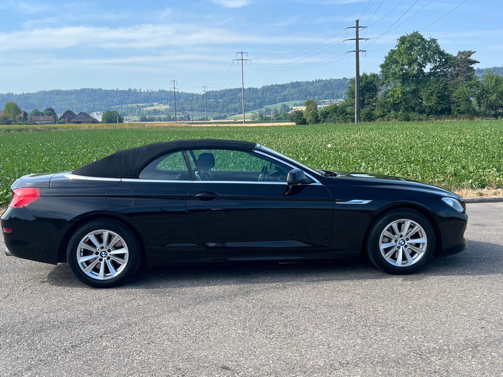 BMW 640i Cabrio-image-9