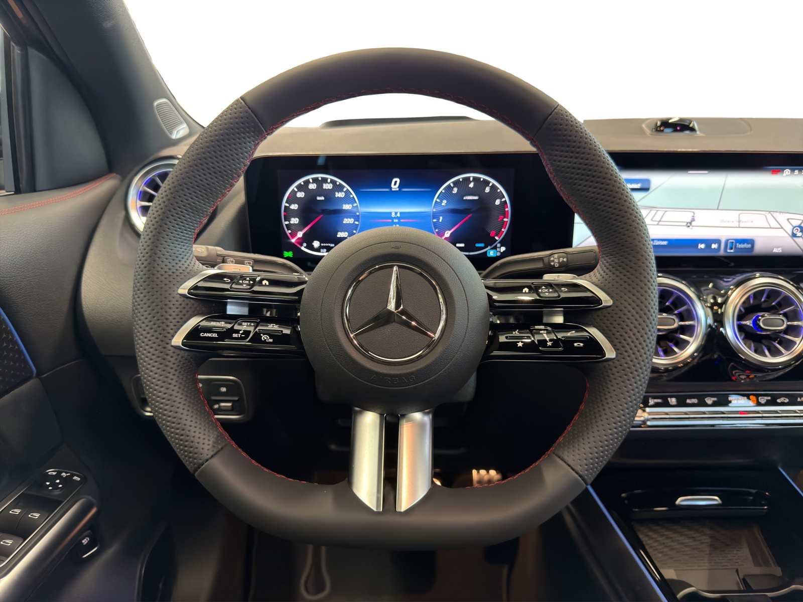 MERCEDES-BENZ GLA 250 4Matic Swiss Star-image-10