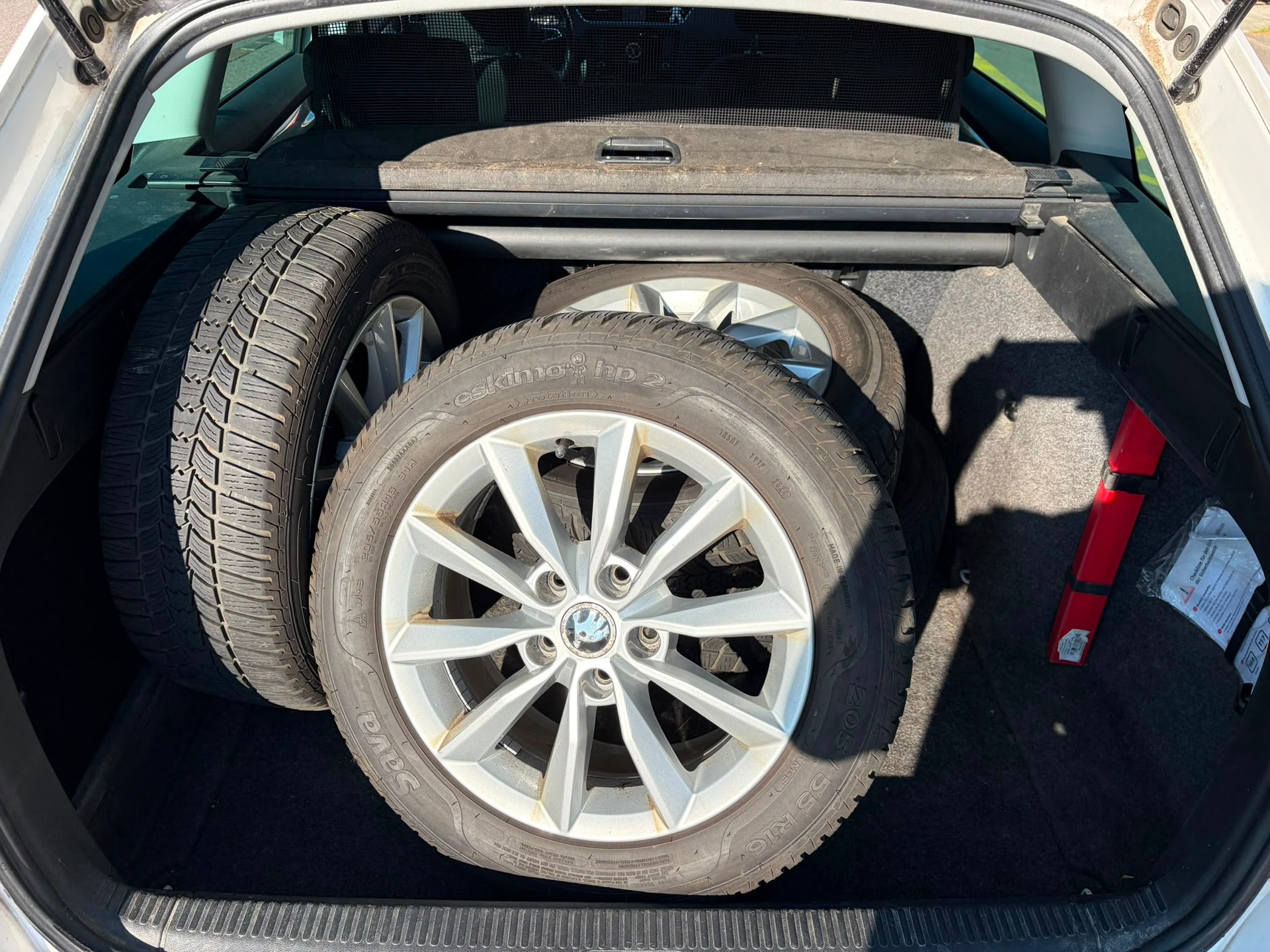 SKODA Octavia Combi 2.0 TDI Ambition 4x4-image-7
