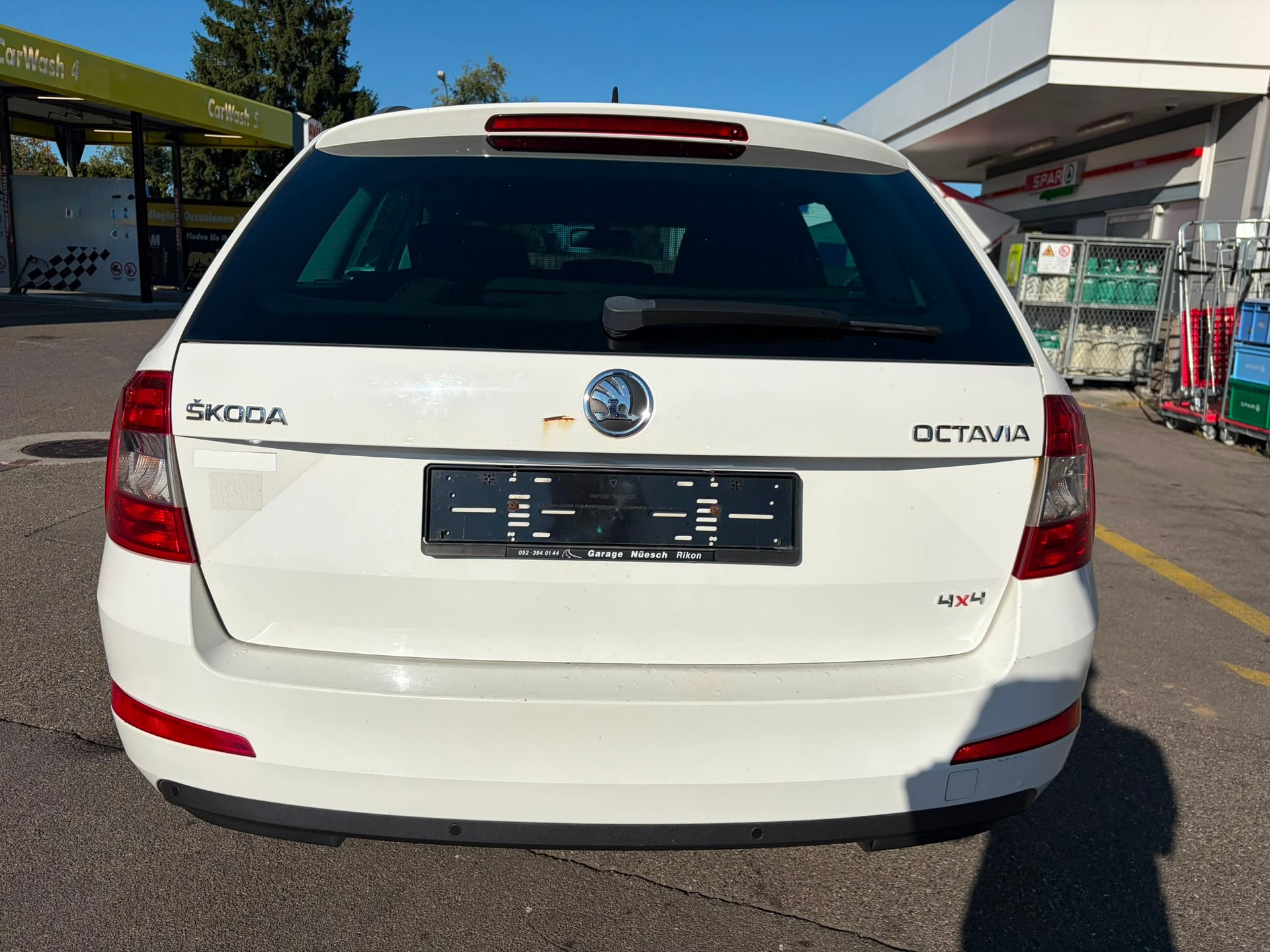 SKODA Octavia Combi 2.0 TDI Ambition 4x4-image-6