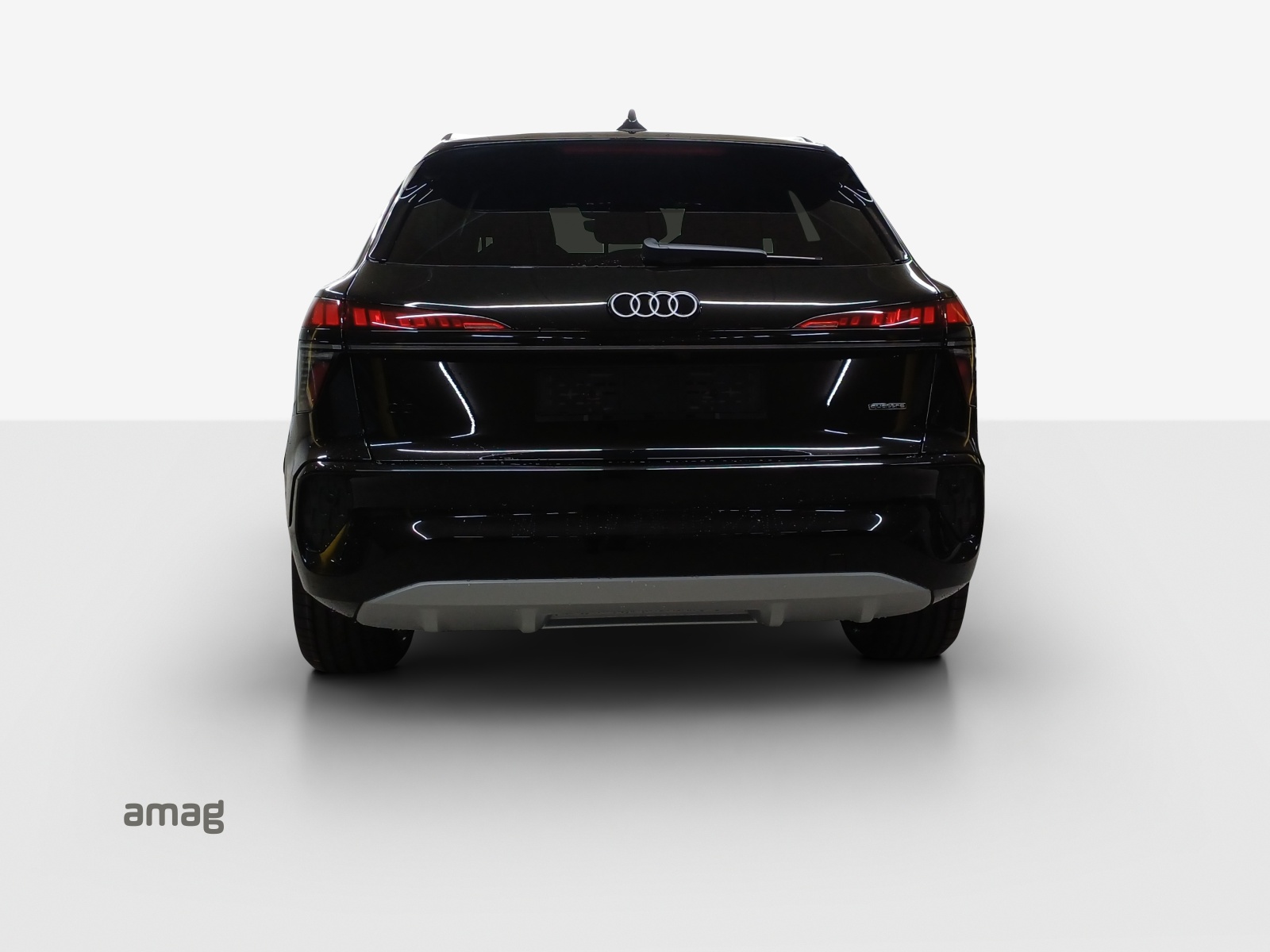 AUDI Q3 SUV TFSI quattro 150 kW S tronic-image-3