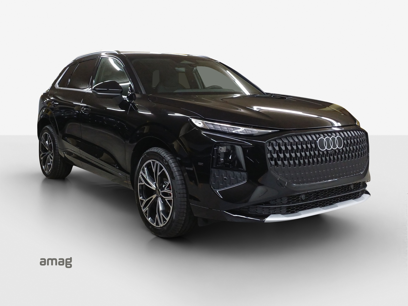 AUDI Q3 SUV TFSI quattro 150 kW S tronic-image-5
