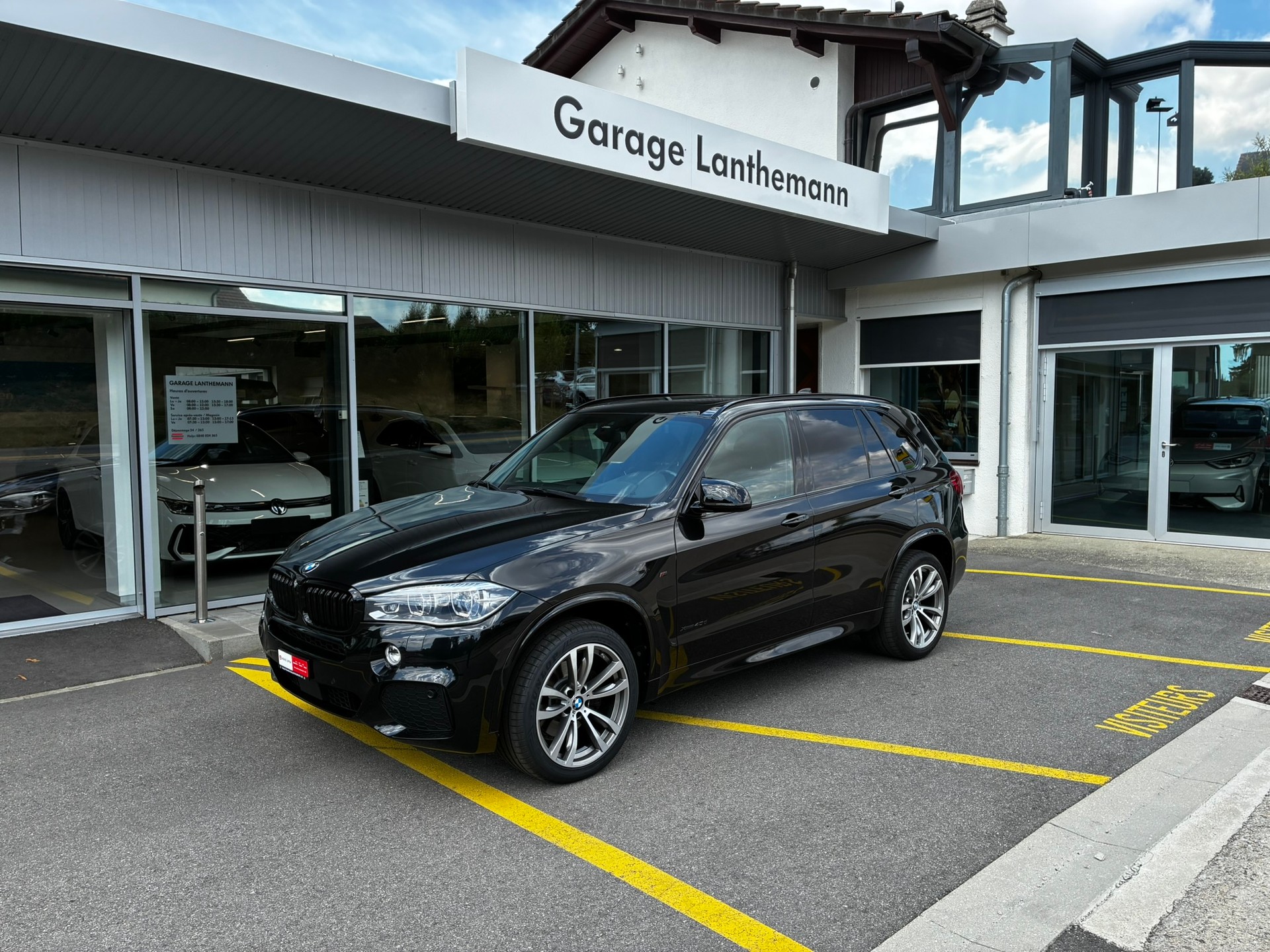 BMW xDrive40d-showroom-element-1