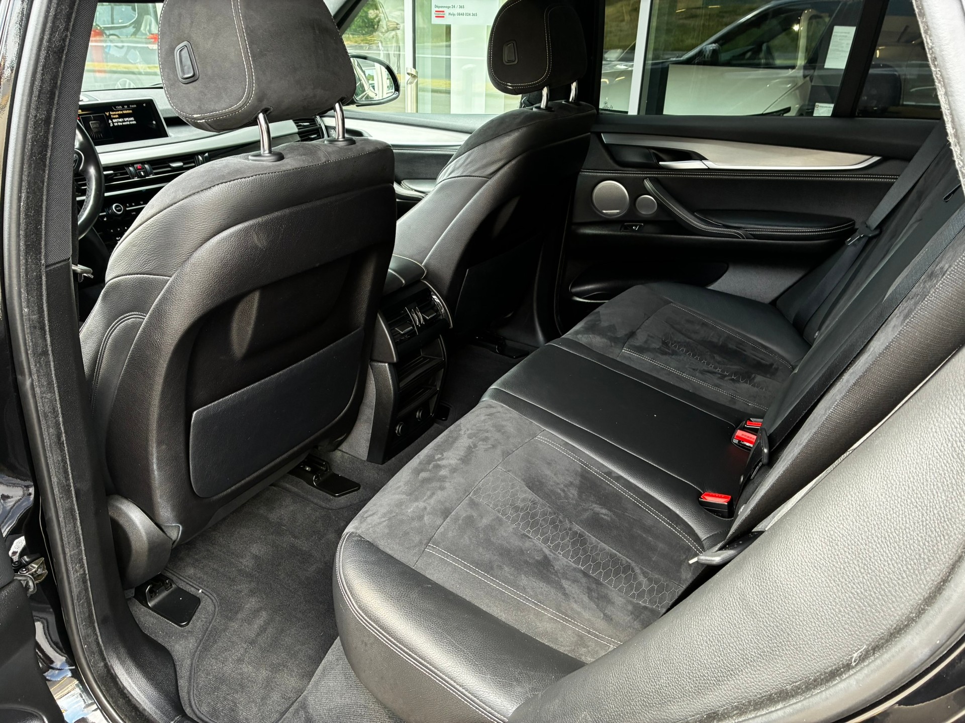 BMW xDrive40d-image-6