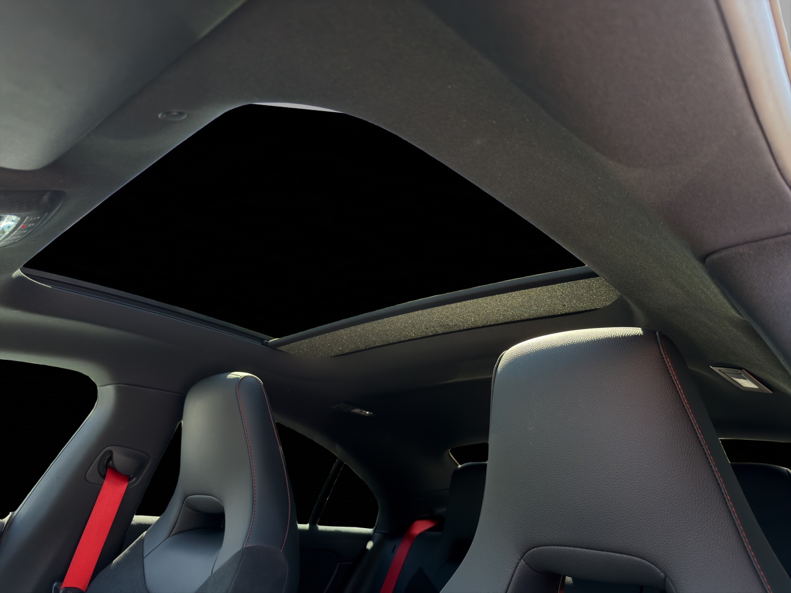 MERCEDES-BENZ CLA 35 AMG 4Matic 8G-DCT-image-7
