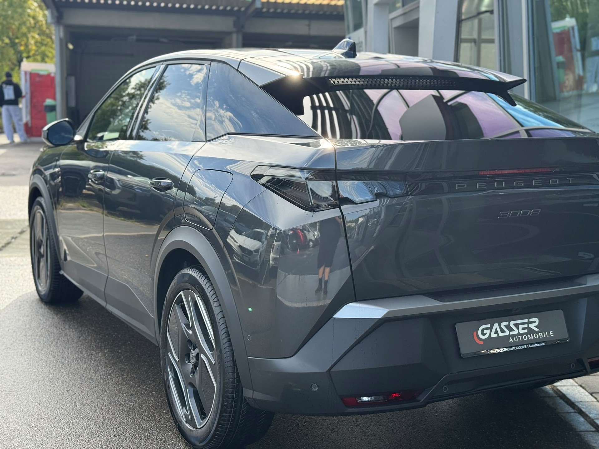 PEUGEOT 3008 PHEV 1.6 225 PS e-DCS7 Plug-in Hybrid GT Exclusive-image-4