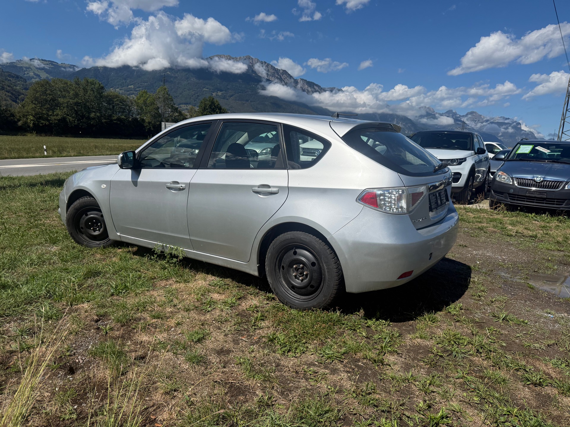 SUBARU Impreza 1.5R Swiss Automatic-image-3