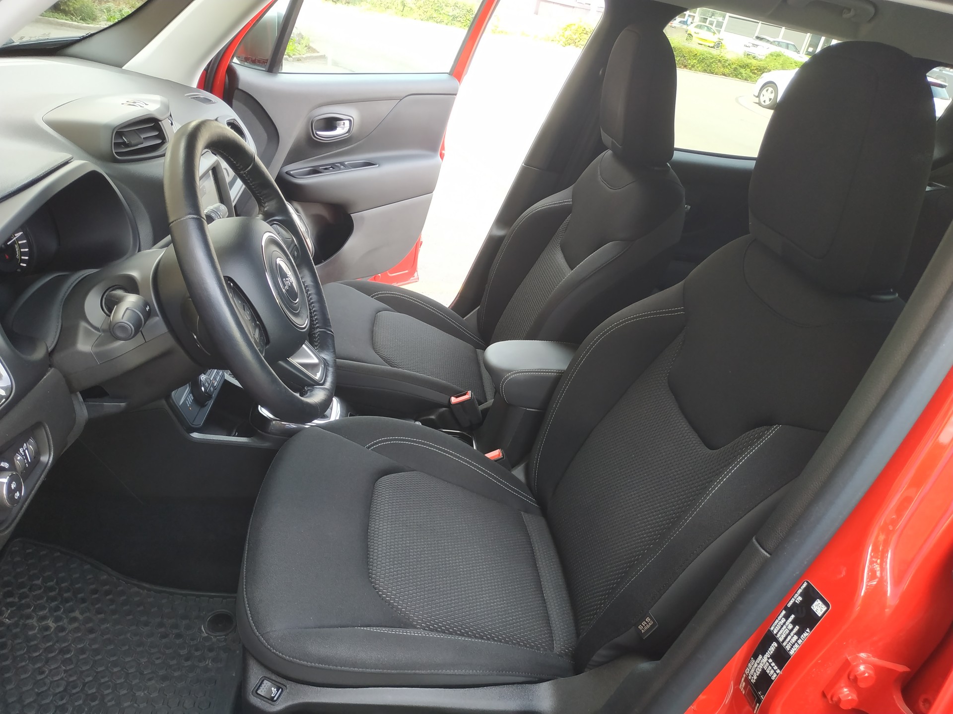JEEP Renegade 1.3 T PHEV Limited AWD-image-11