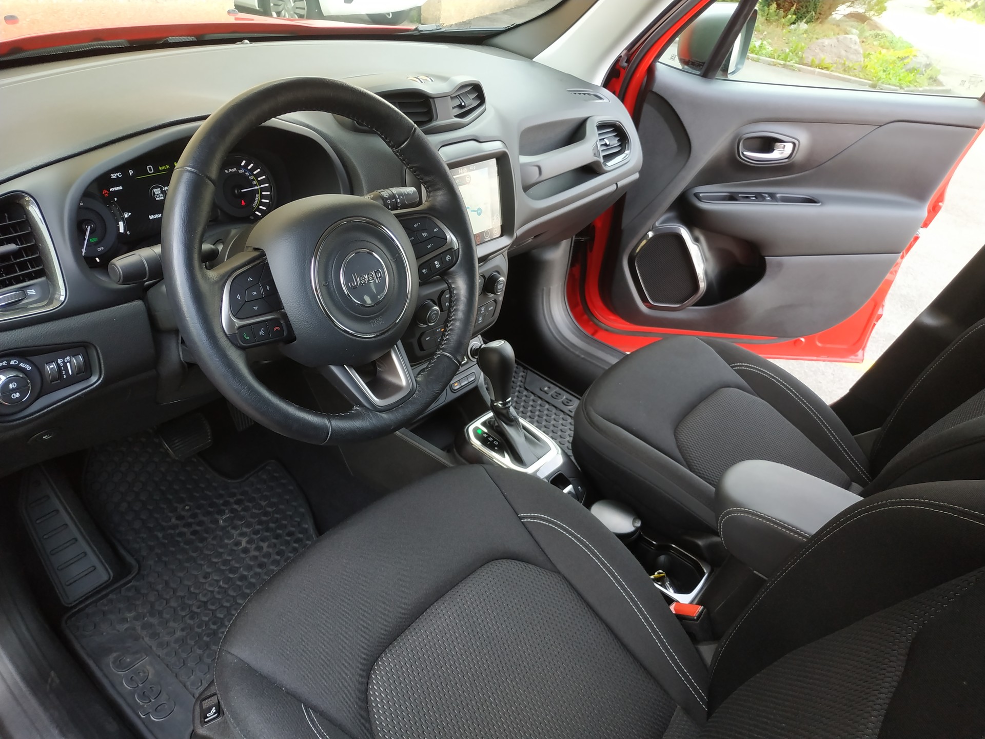 JEEP Renegade 1.3 T PHEV Limited AWD-image-9