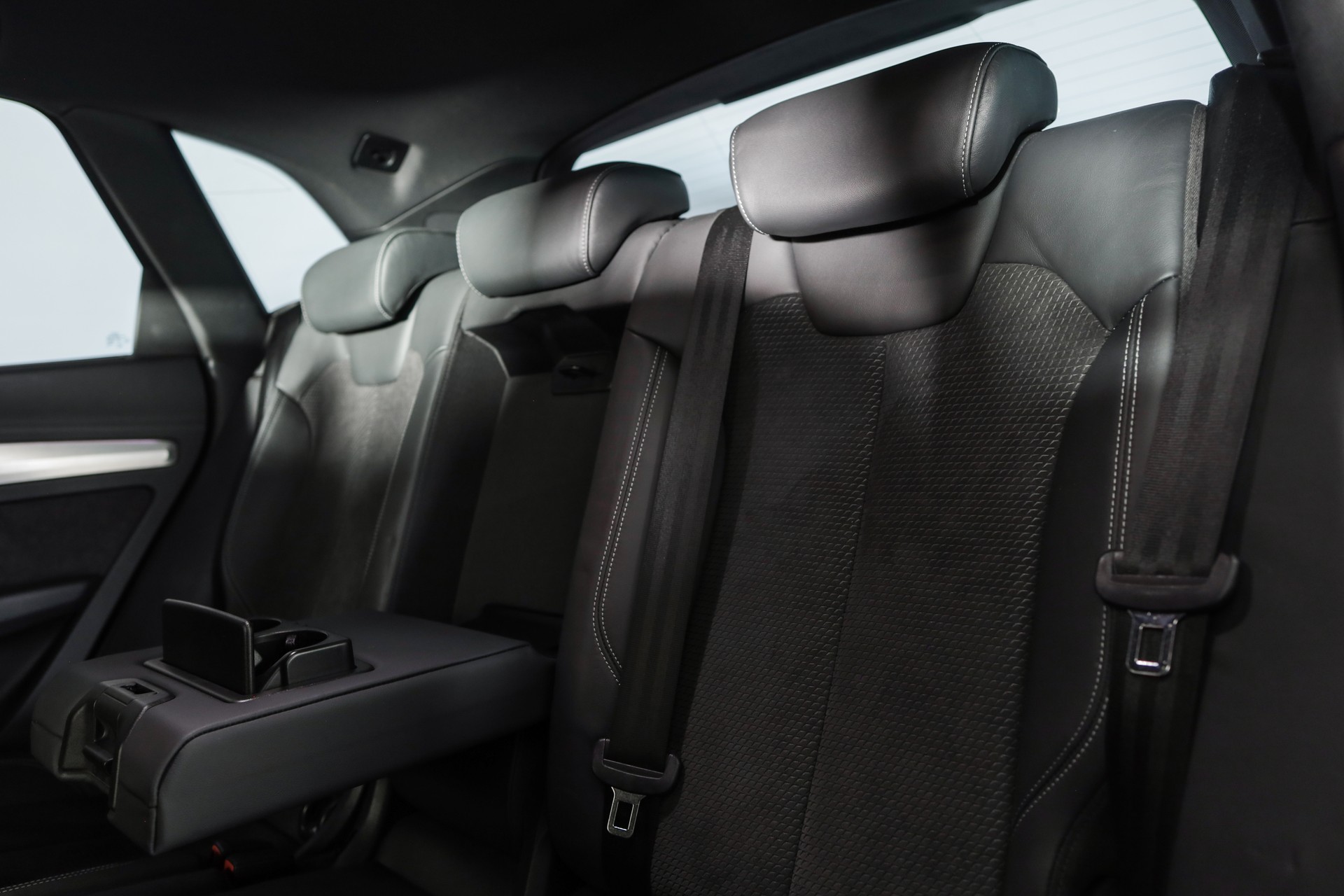 AUDI Q5 45 TFSI sport quattro S-tronic * Daytona * Pack S-Line-image-13