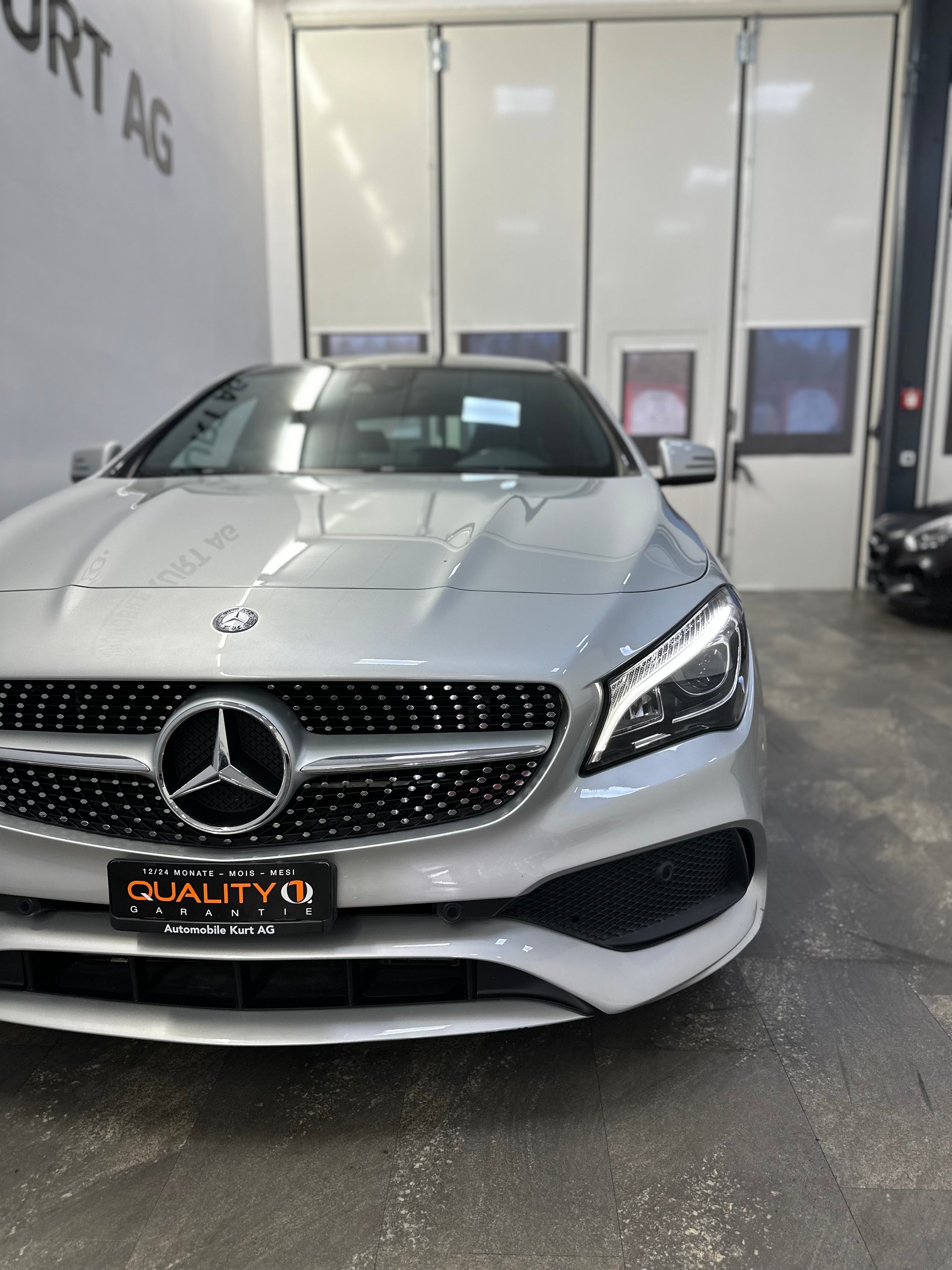 MERCEDES-BENZ CLA 250 AMG Line 7G-DCT 4Matic-image-9