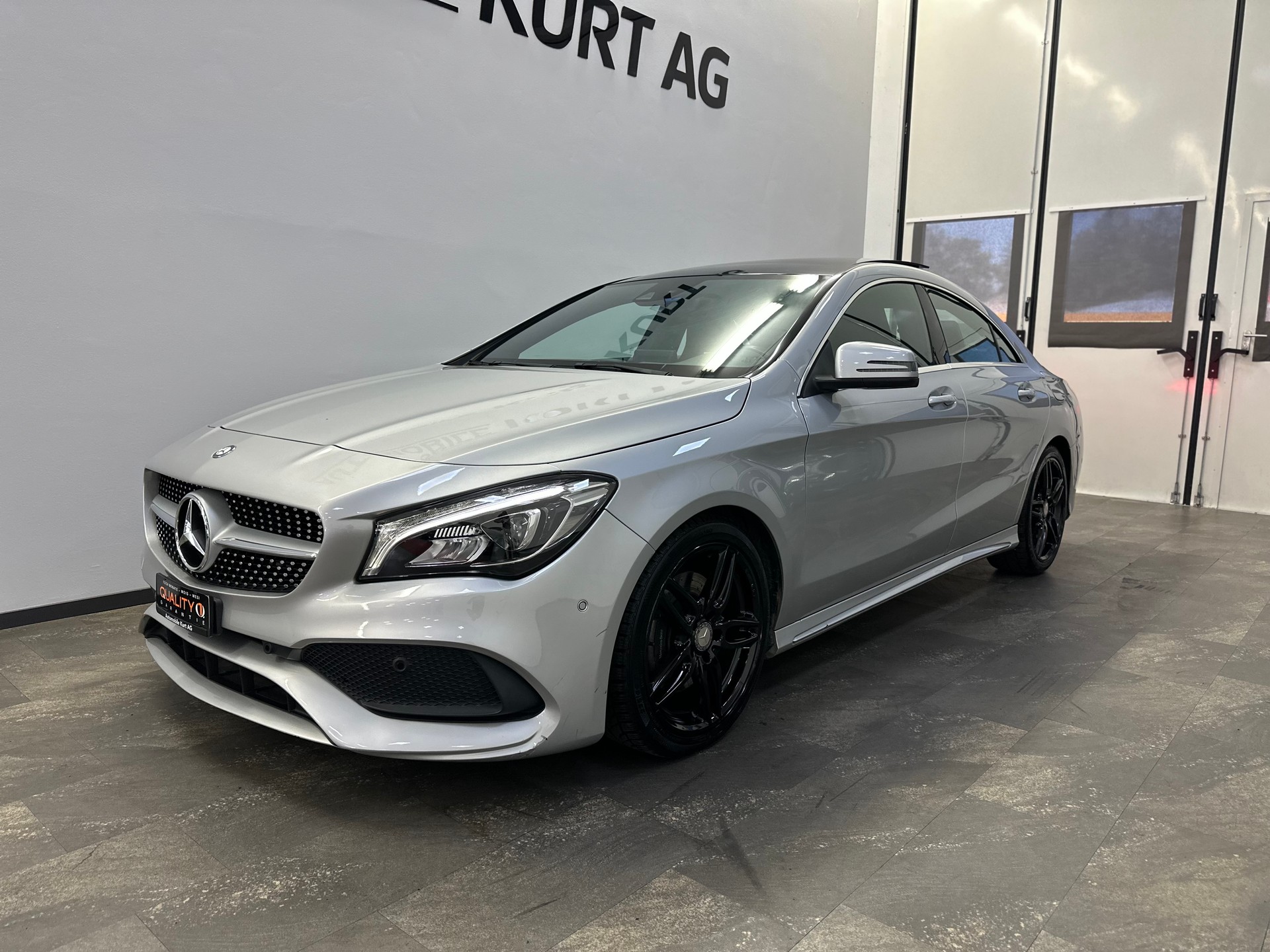 MERCEDES-BENZ CLA 250 AMG Line 7G-DCT 4Matic-image-7