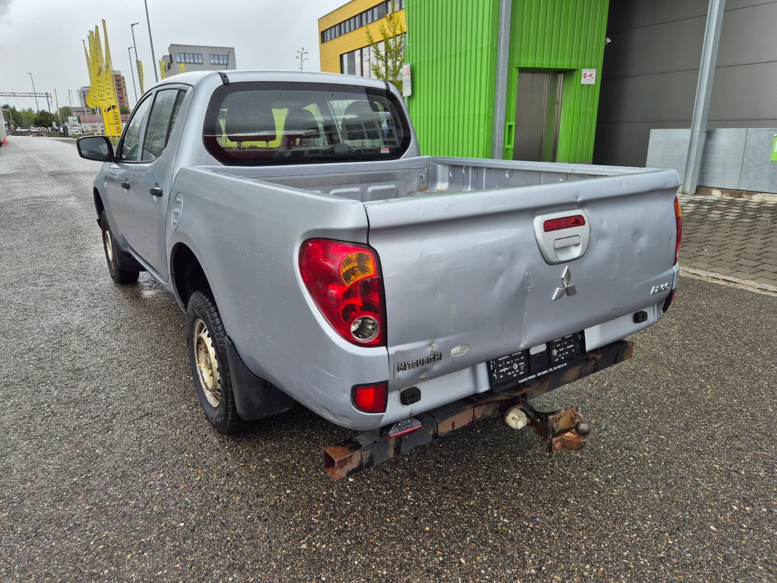 MITSUBISHI L 200 2.5 DID Invite Double Cab-image-5