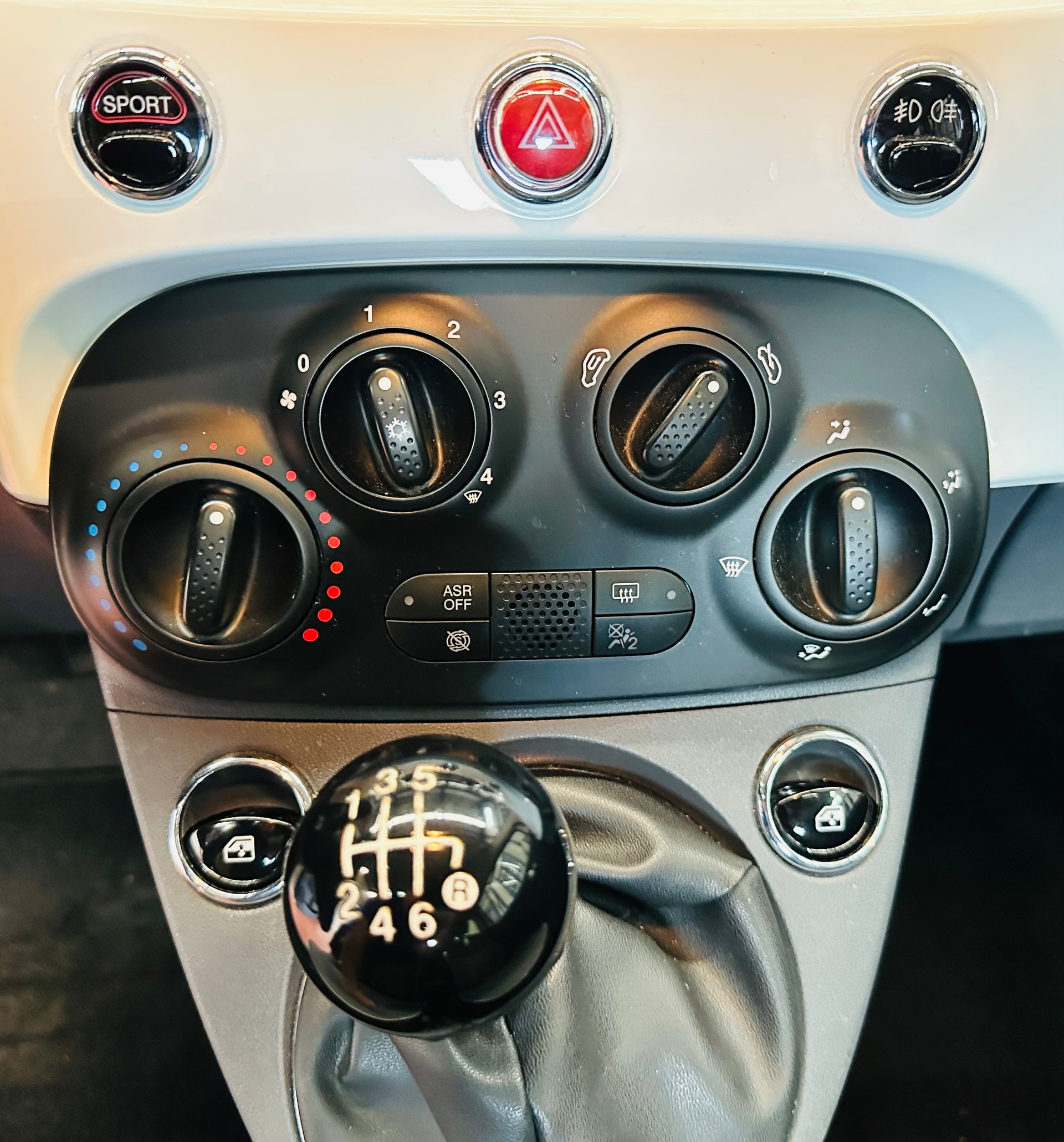 FIAT 500 0.9 Twinair Turbo S Lounge 105 PS 6 Gang-image-11
