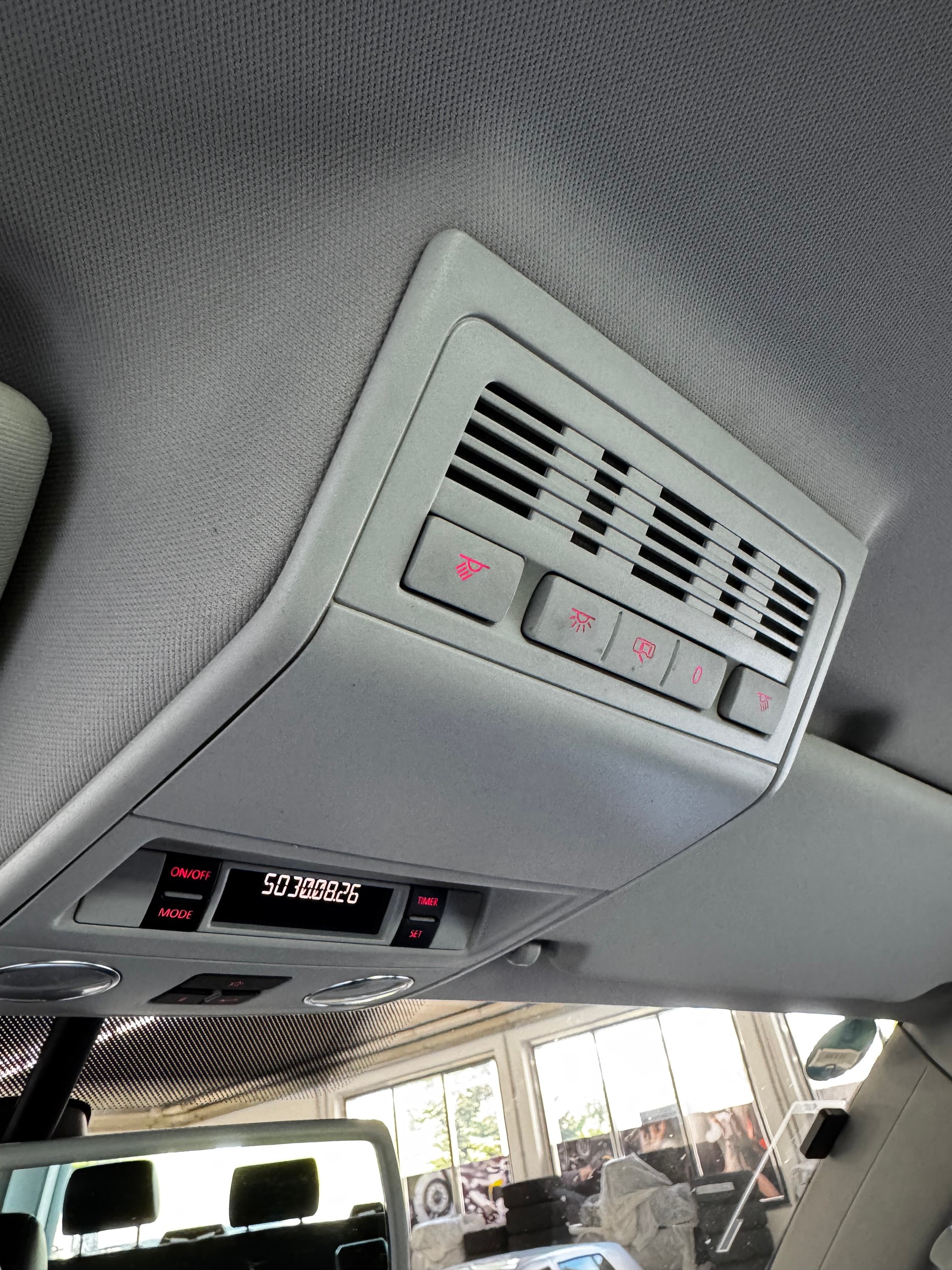 VW T5 Multivan 2.0 Bi-TDI CR Highline DSG-image-18