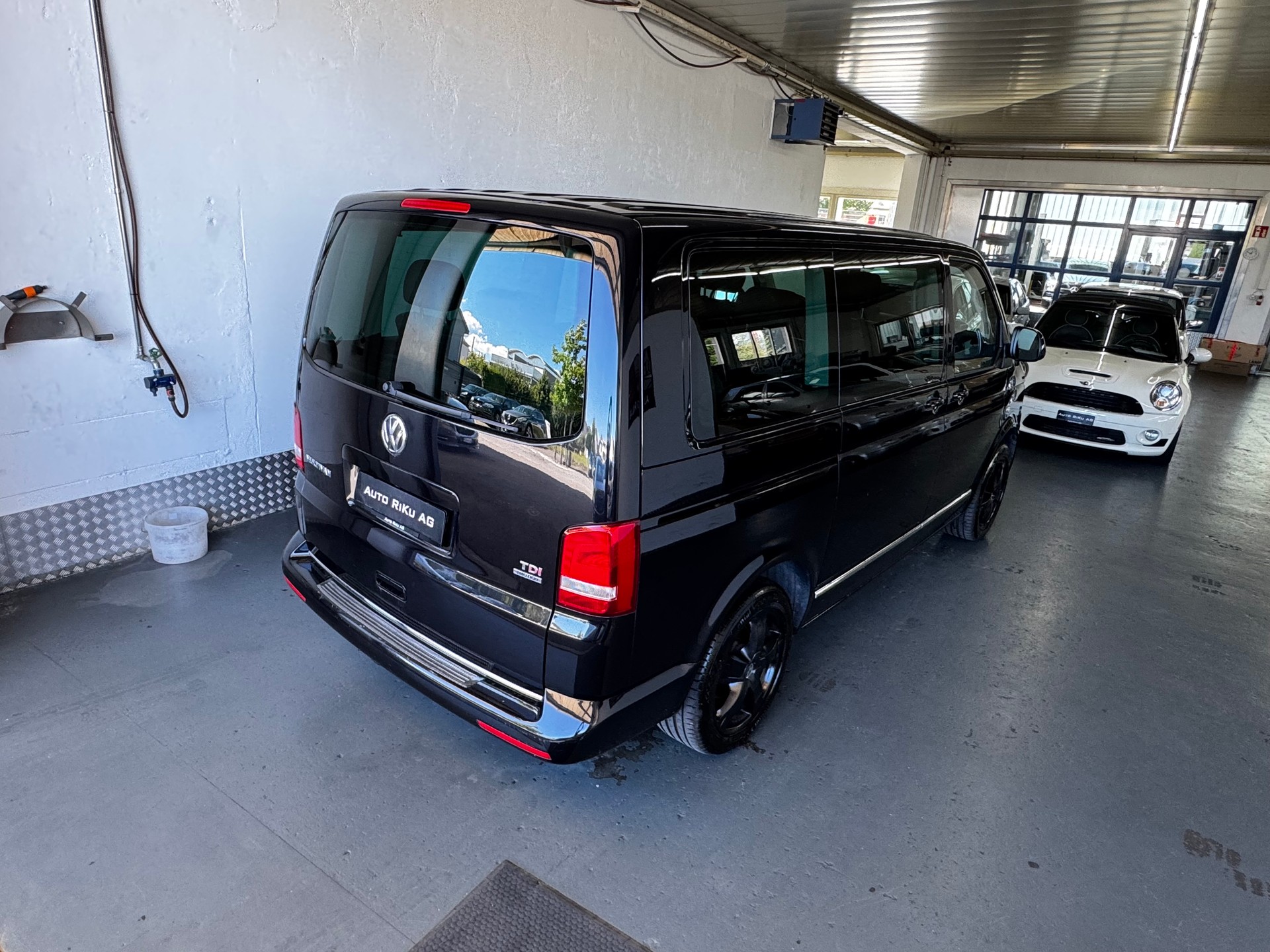 VW T5 Multivan 2.0 Bi-TDI CR Highline DSG-image-8