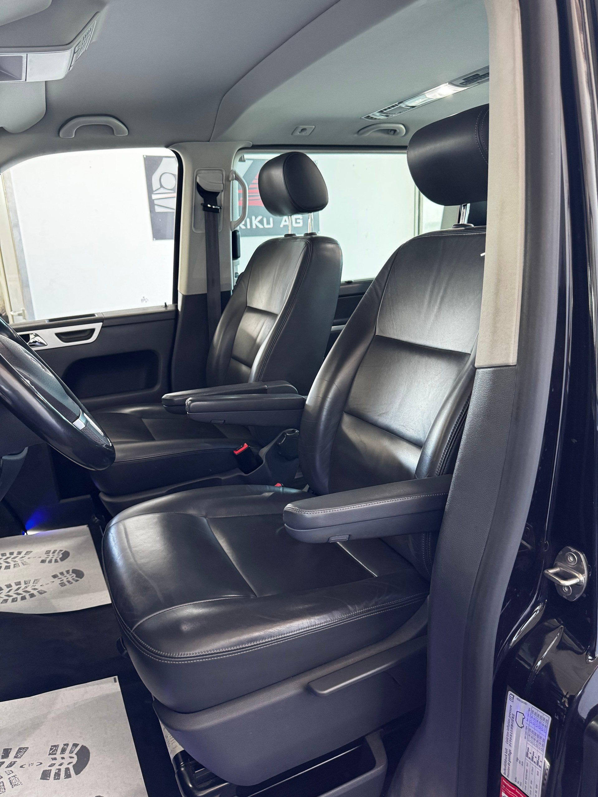VW T5 Multivan 2.0 Bi-TDI CR Highline DSG-image-13
