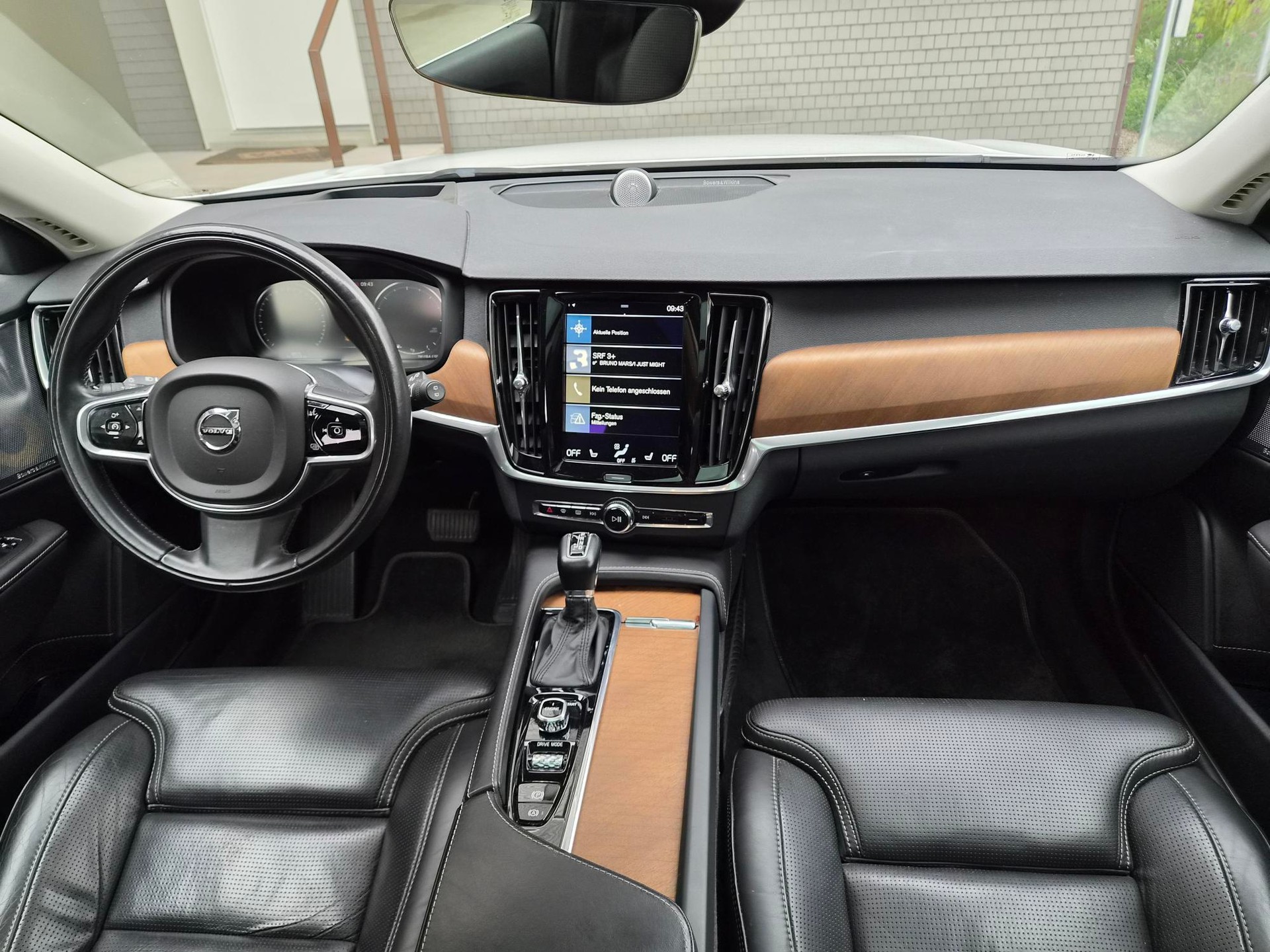 VOLVO 2.0 D5 Inscription AWD-image-3