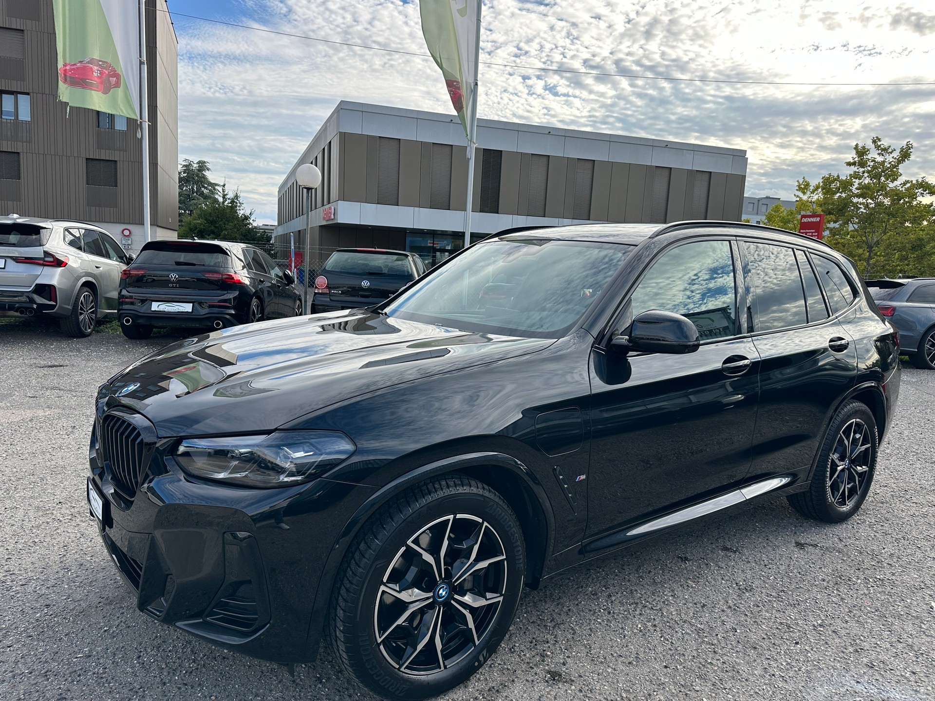 BMW X3 xDrive 30e M Sport-showroom-element-1