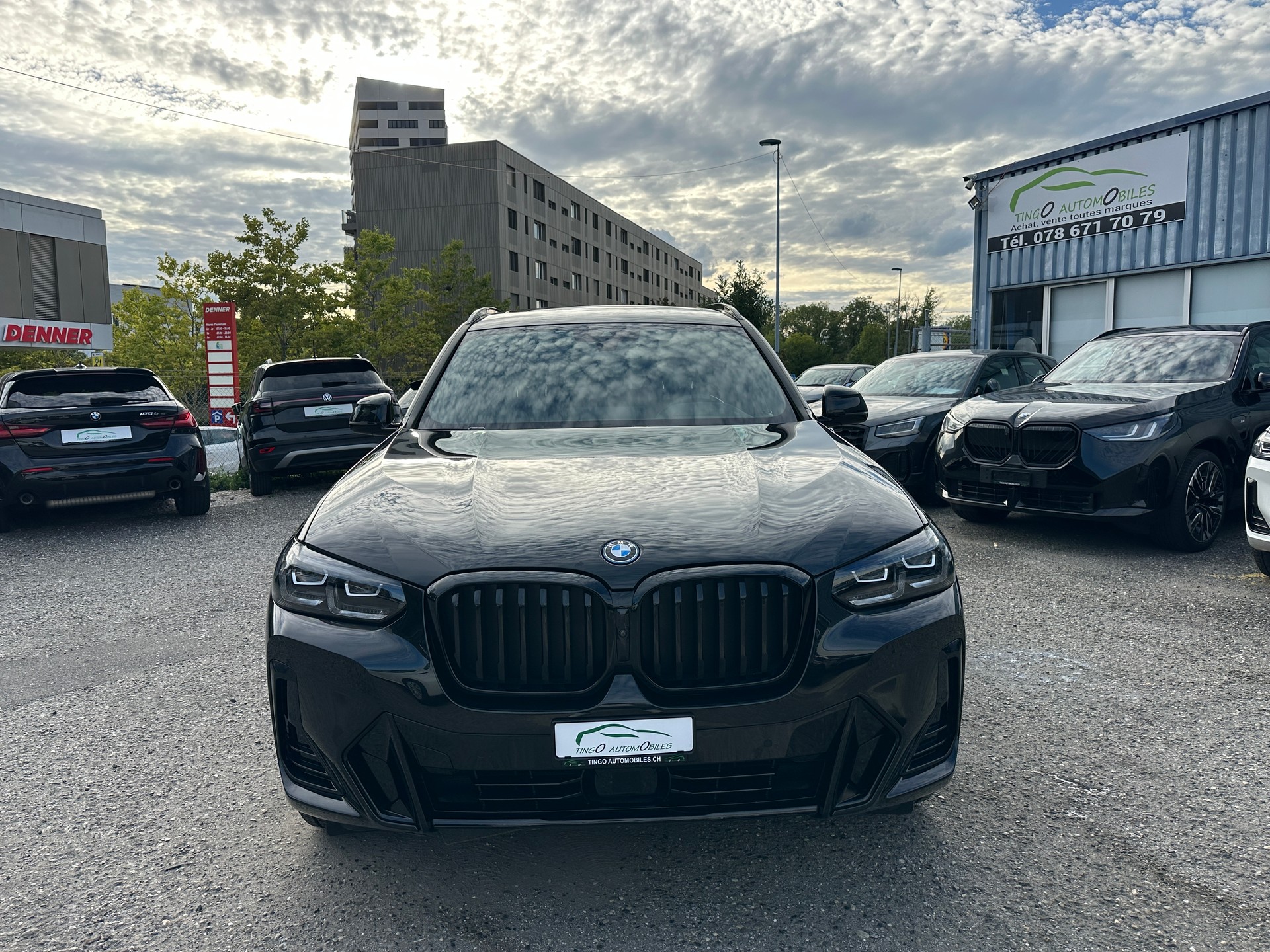 BMW X3 xDrive 30e M Sport-showroom-element-2