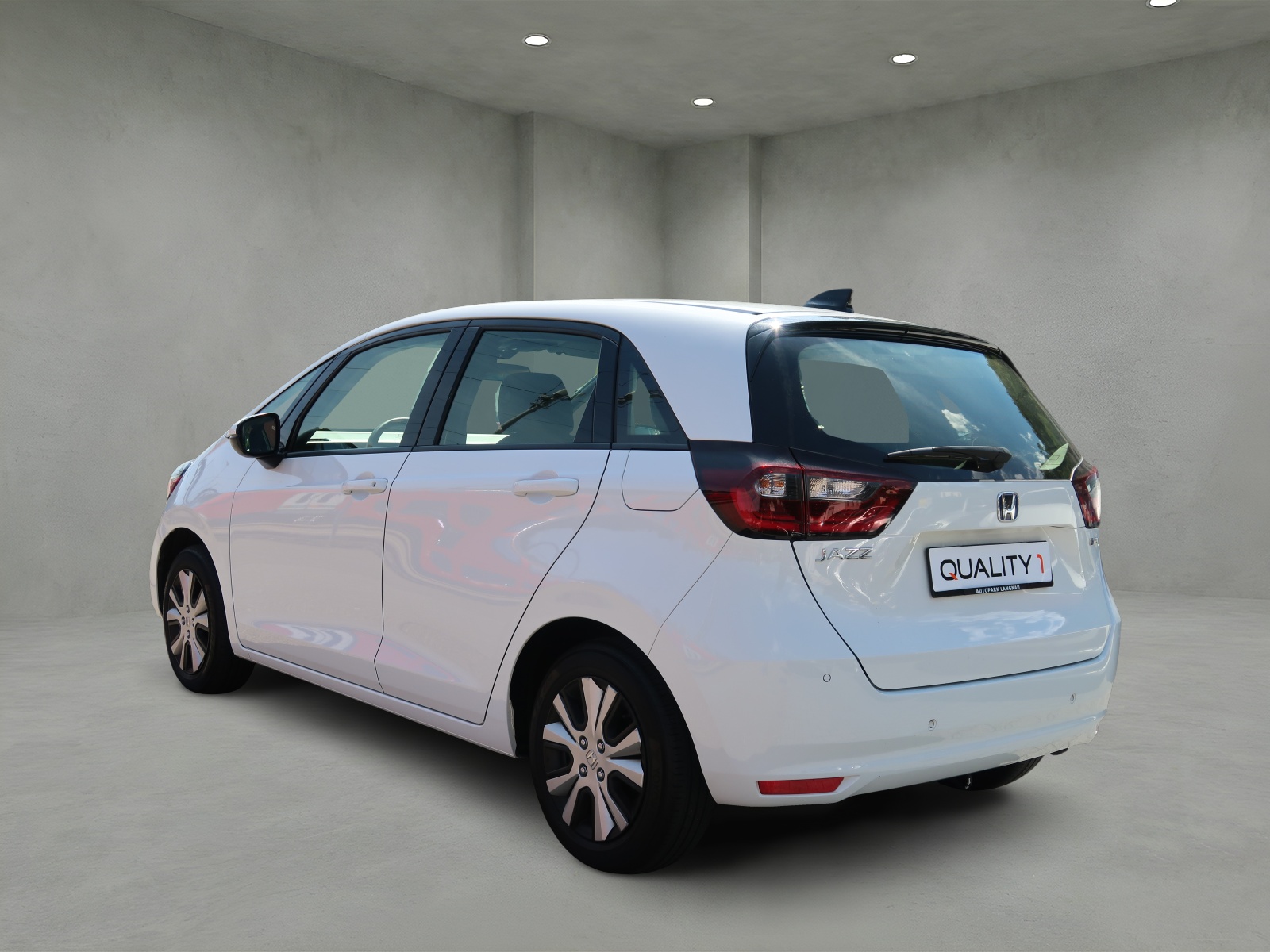 HONDA Jazz 1.5i-MMD Elegance E-CVT-image-4