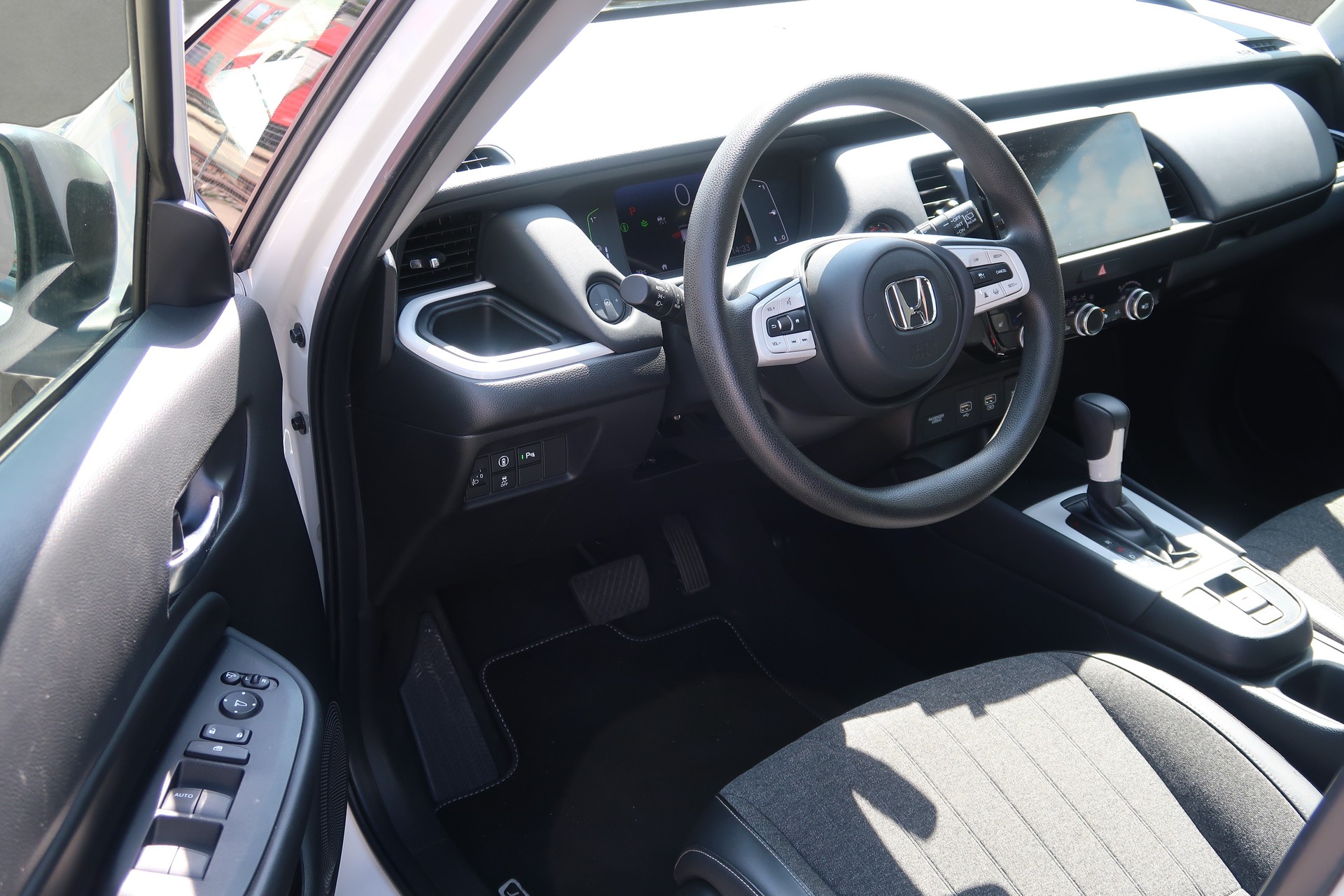 HONDA Jazz 1.5i-MMD Elegance E-CVT-image-6