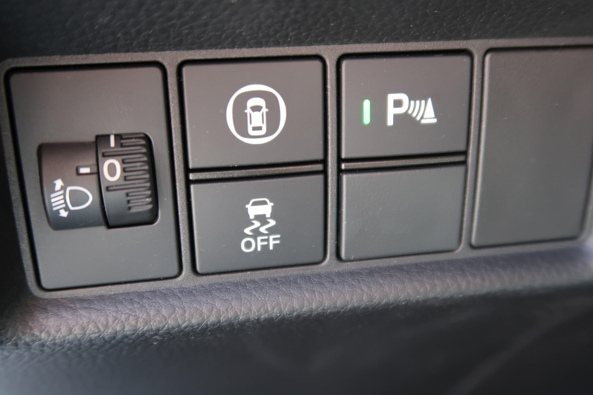 HONDA Jazz 1.5i-MMD Elegance E-CVT-image-8