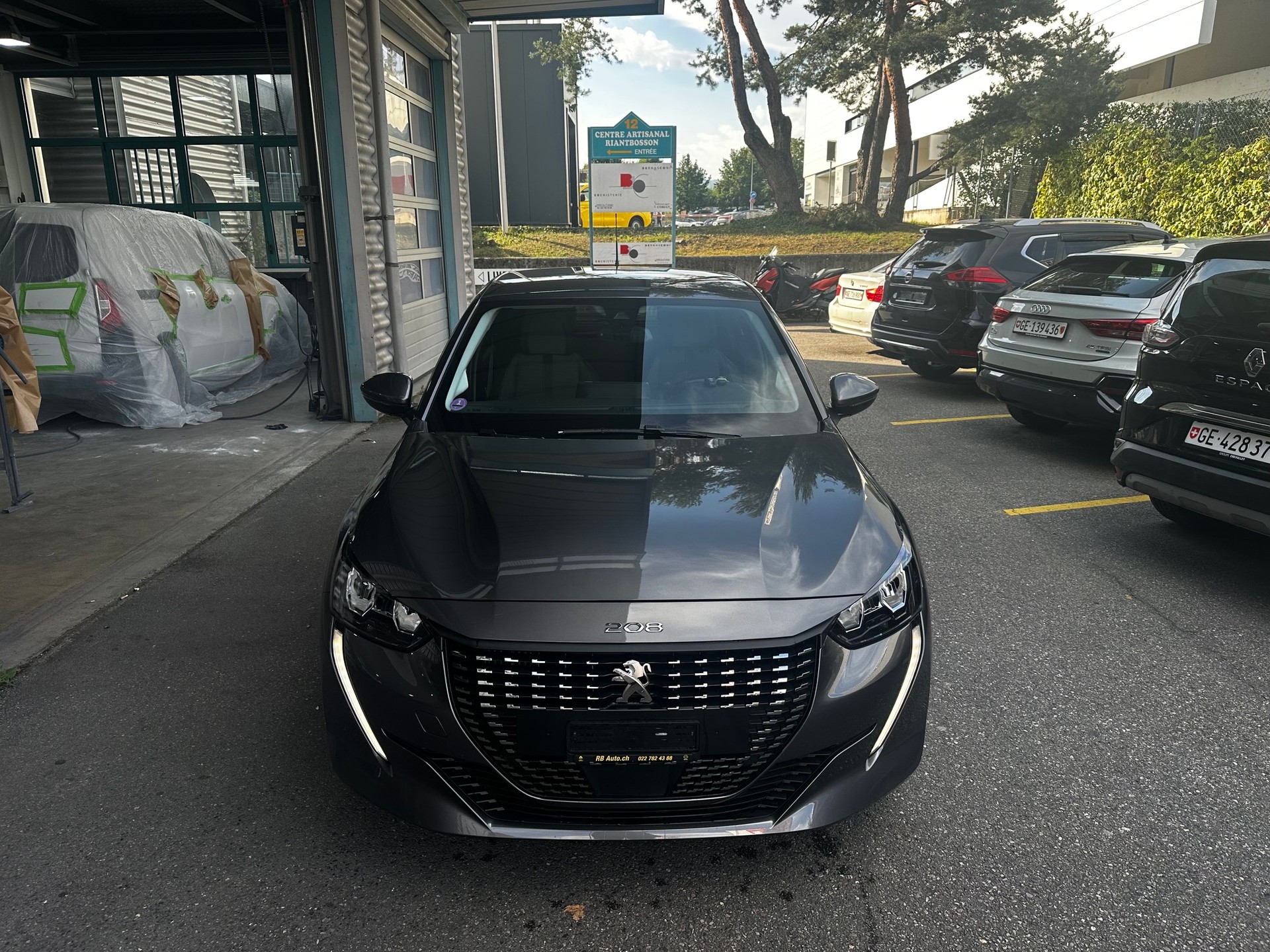 PEUGEOT 208 1.2 PureTech GT Line EAT8