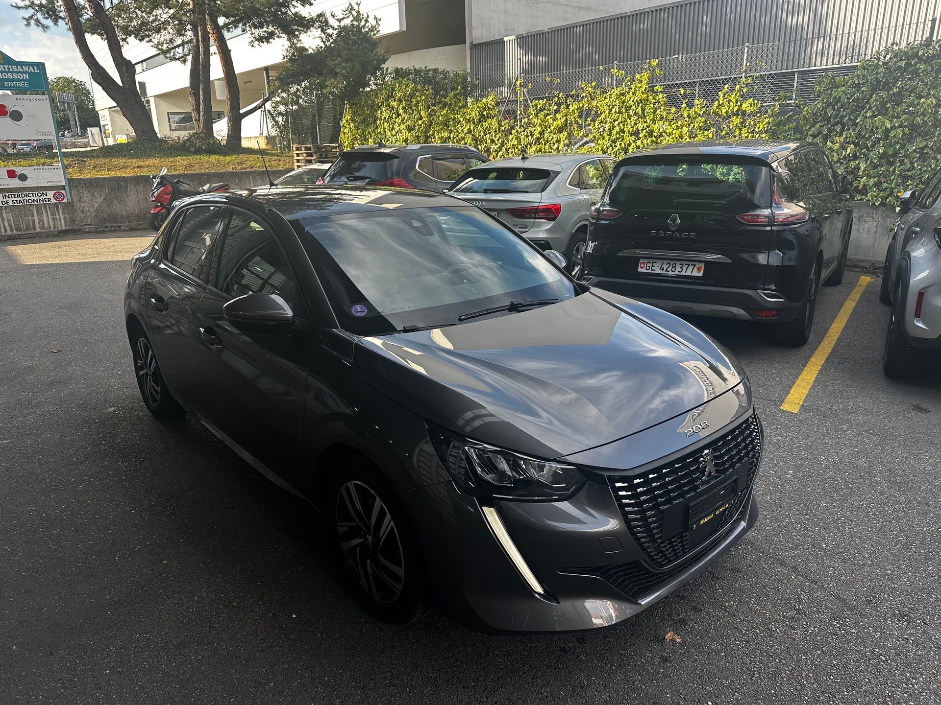 PEUGEOT 208 1.2 PureTech GT Line EAT8-image-5