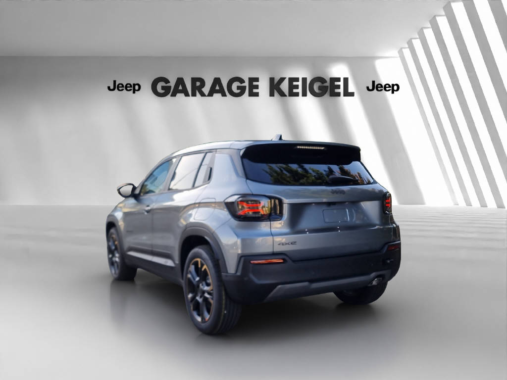 JEEP Avenger 1.2 MHEV 85th Anniversary 4xe-image-2