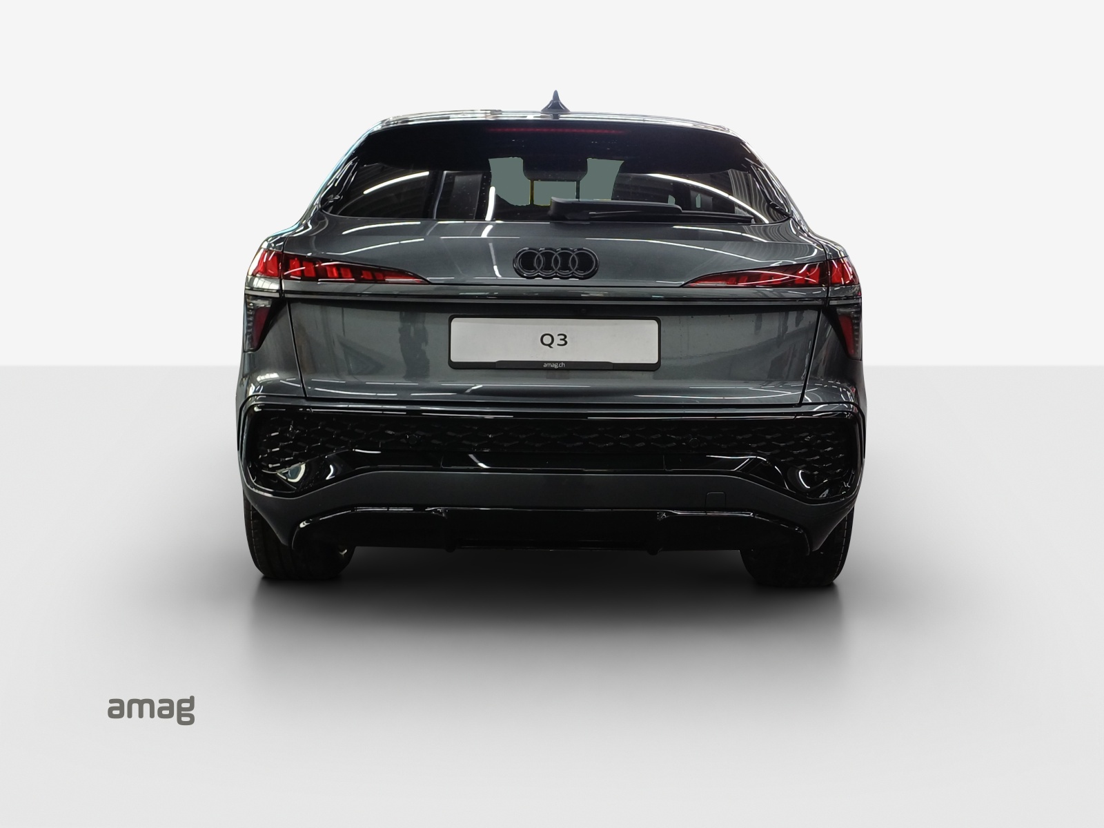 AUDI Q3 Sportback e-hybrid 200 kW S tronig-image-3